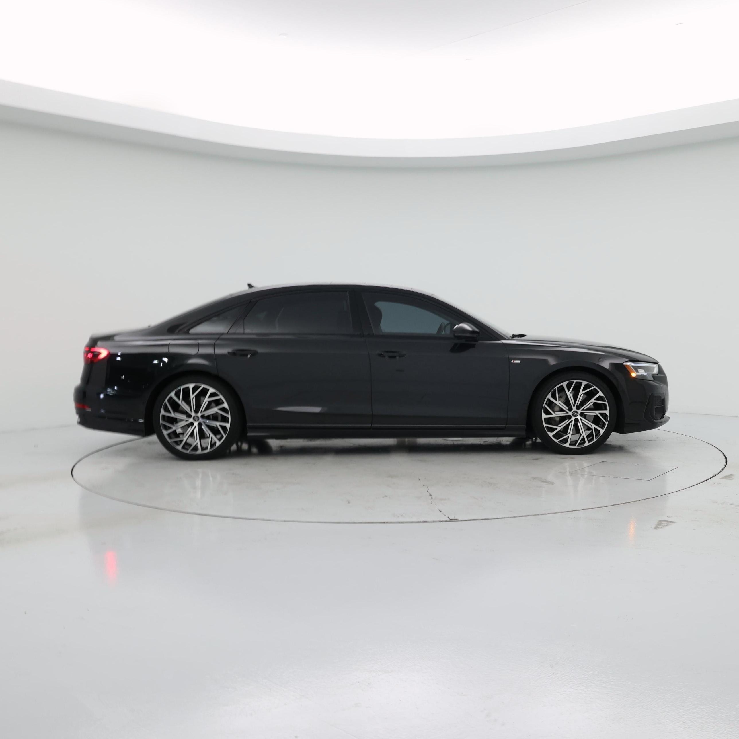 Thumbnail: 2022 Audi A8 - 7