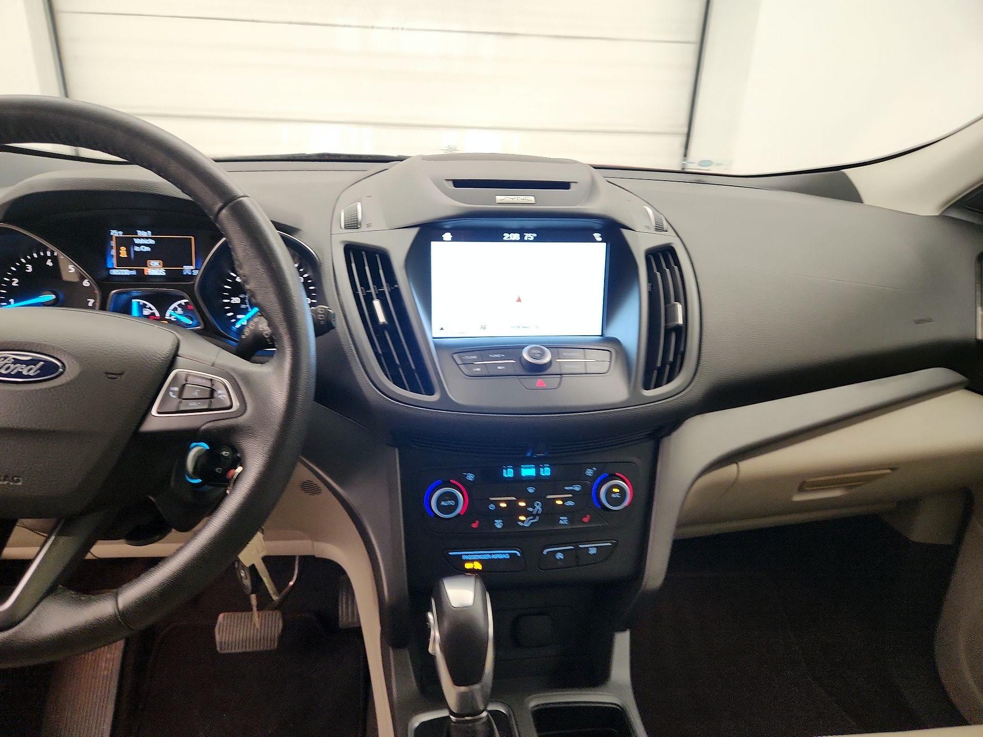 Thumbnail: 2018 Ford Escape - 9