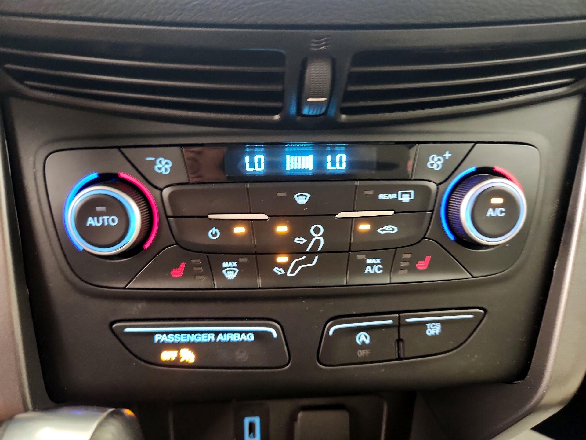 Thumbnail: 2018 Ford Escape - 17