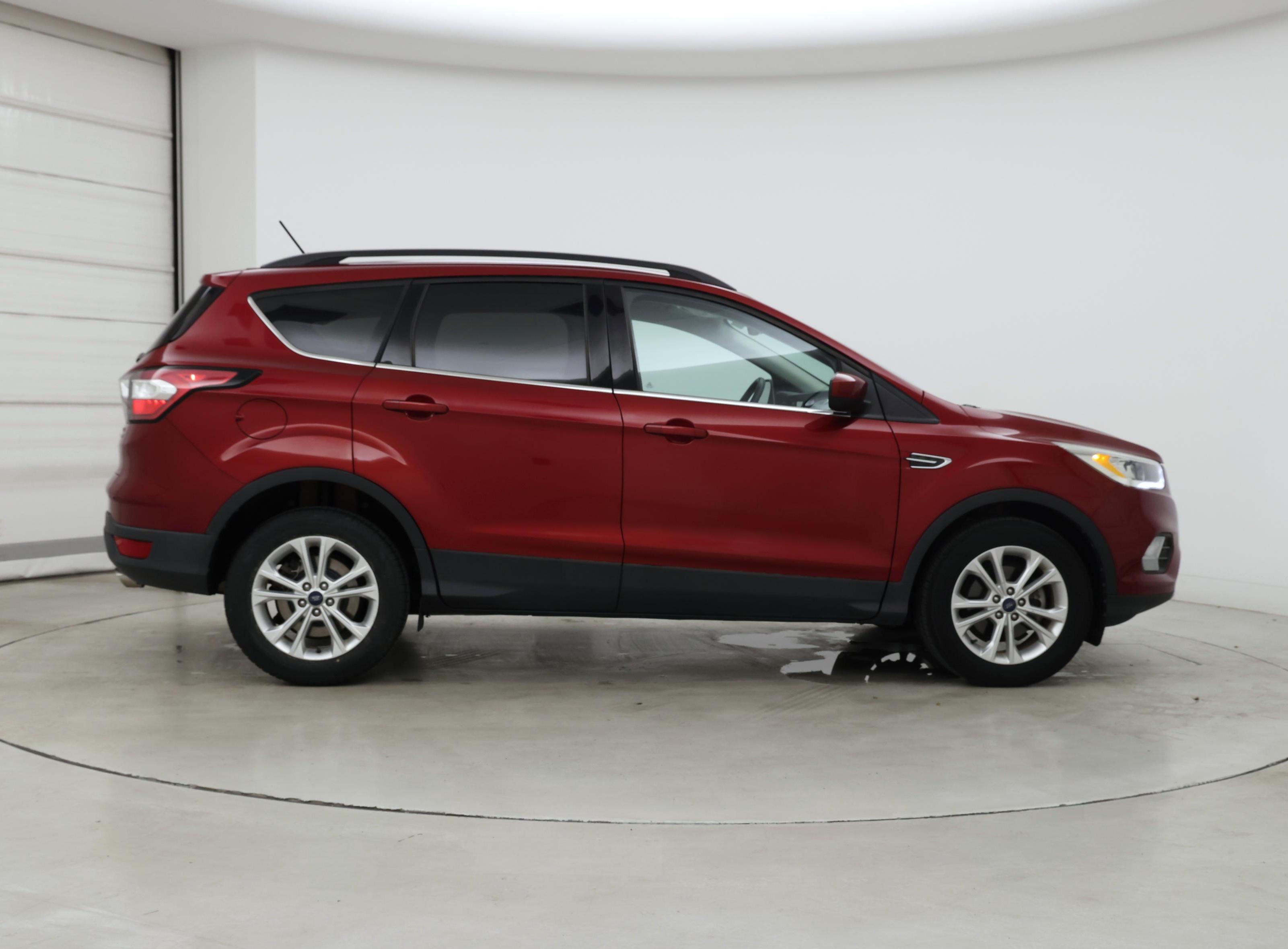 Thumbnail: 2018 Ford Escape - 7