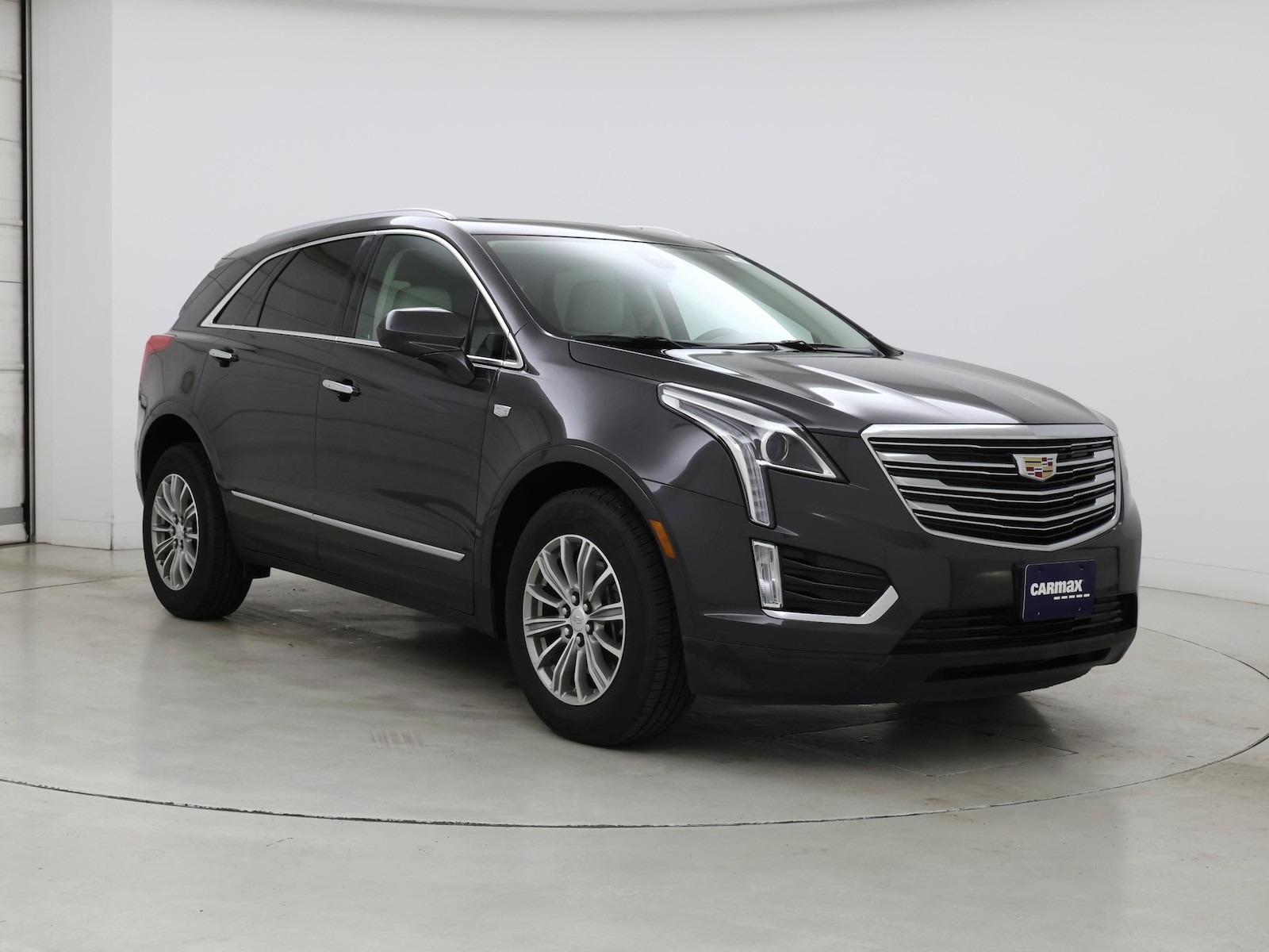 2017 Cadillac XT5 Luxury - Photo 2