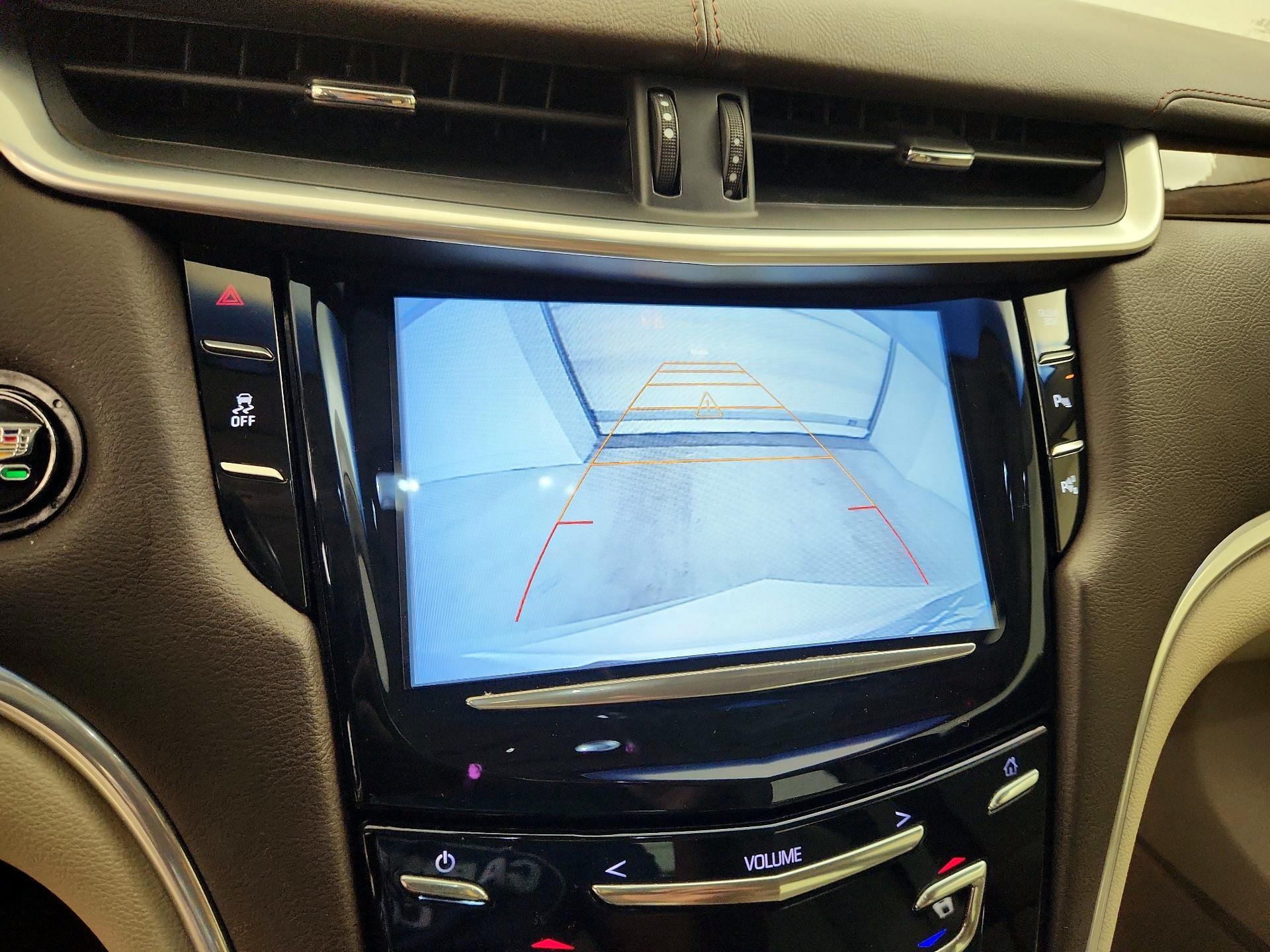 Thumbnail: 2016 Cadillac XTS - 15