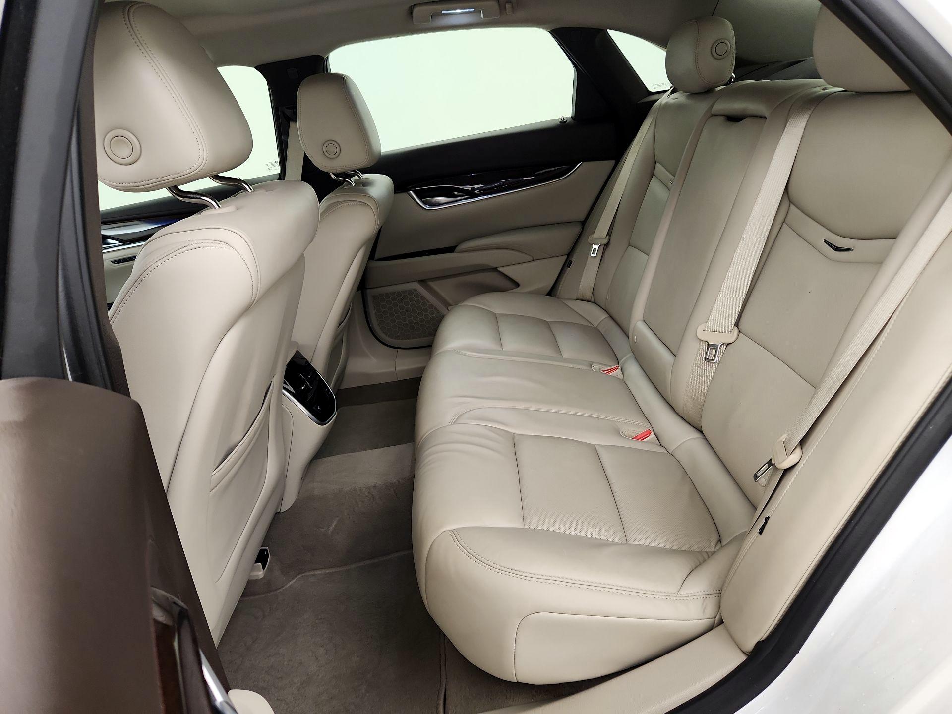 Thumbnail: 2016 Cadillac XTS - 20