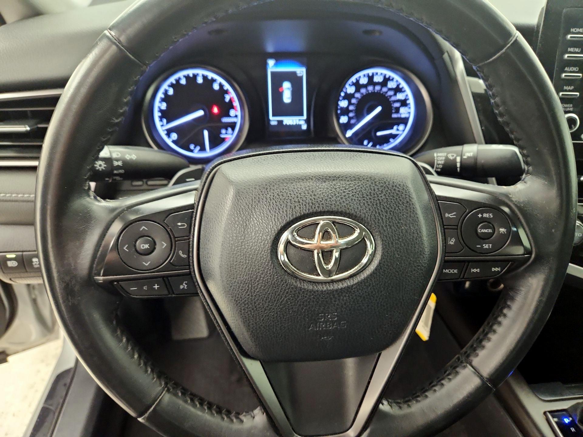 Thumbnail: 2021 Toyota Camry - 10
