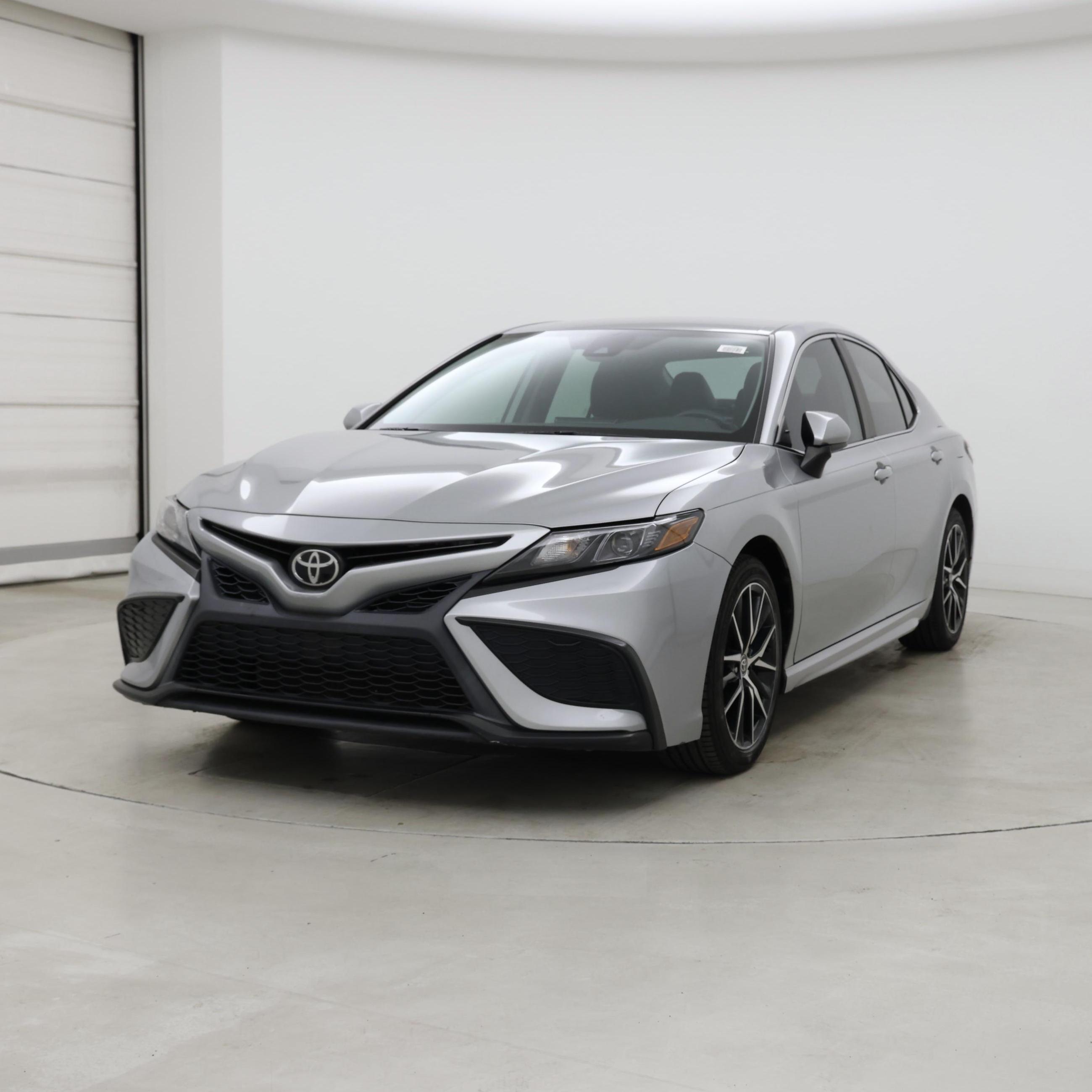 Thumbnail: 2021 Toyota Camry - 4