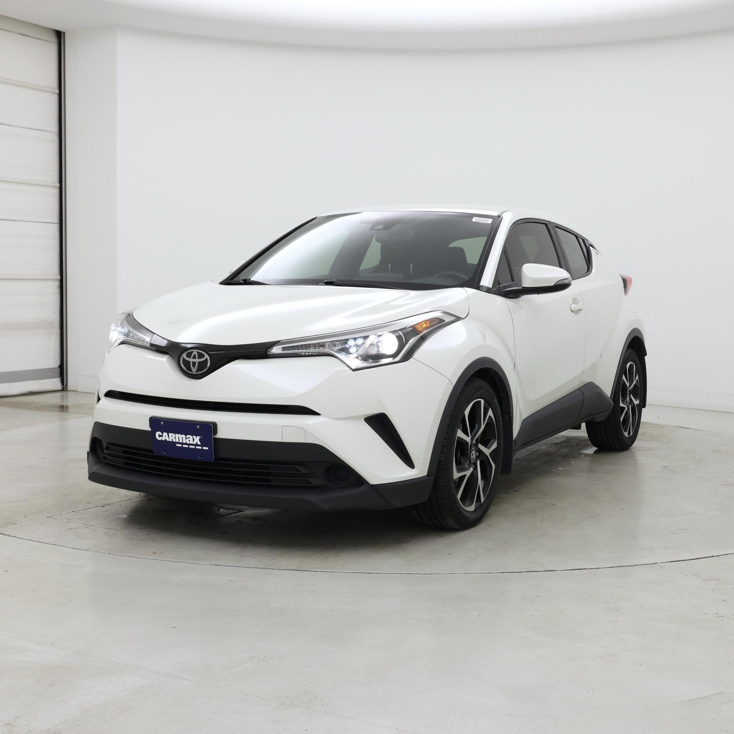 Thumbnail: 2018 Toyota C-HR - 4