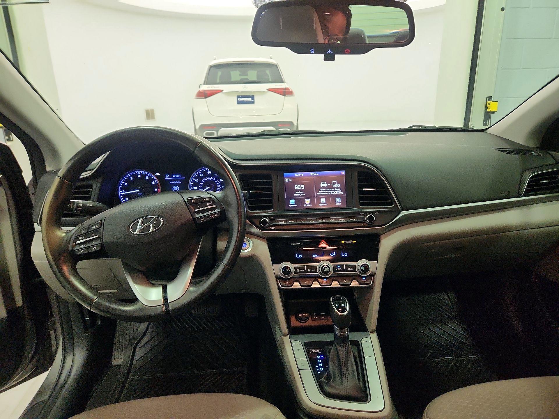 Thumbnail: 2020 Hyundai Elantra - 9