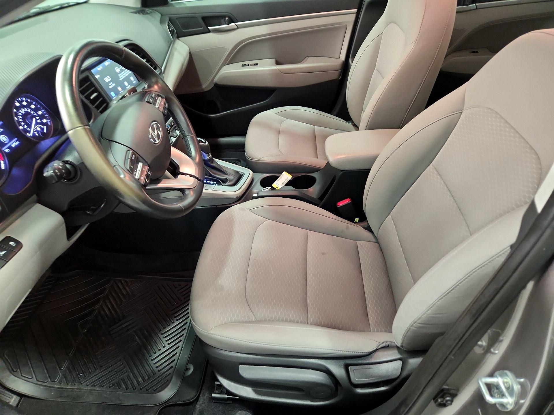 Thumbnail: 2020 Hyundai Elantra - 11