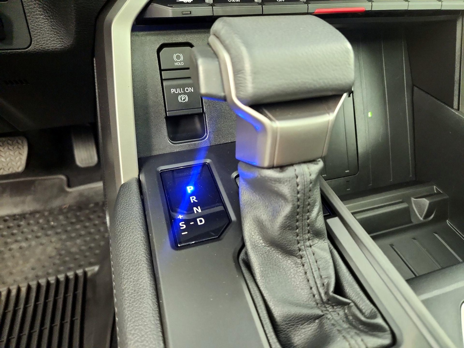 2023 Toyota Tundra Limited - Photo 17