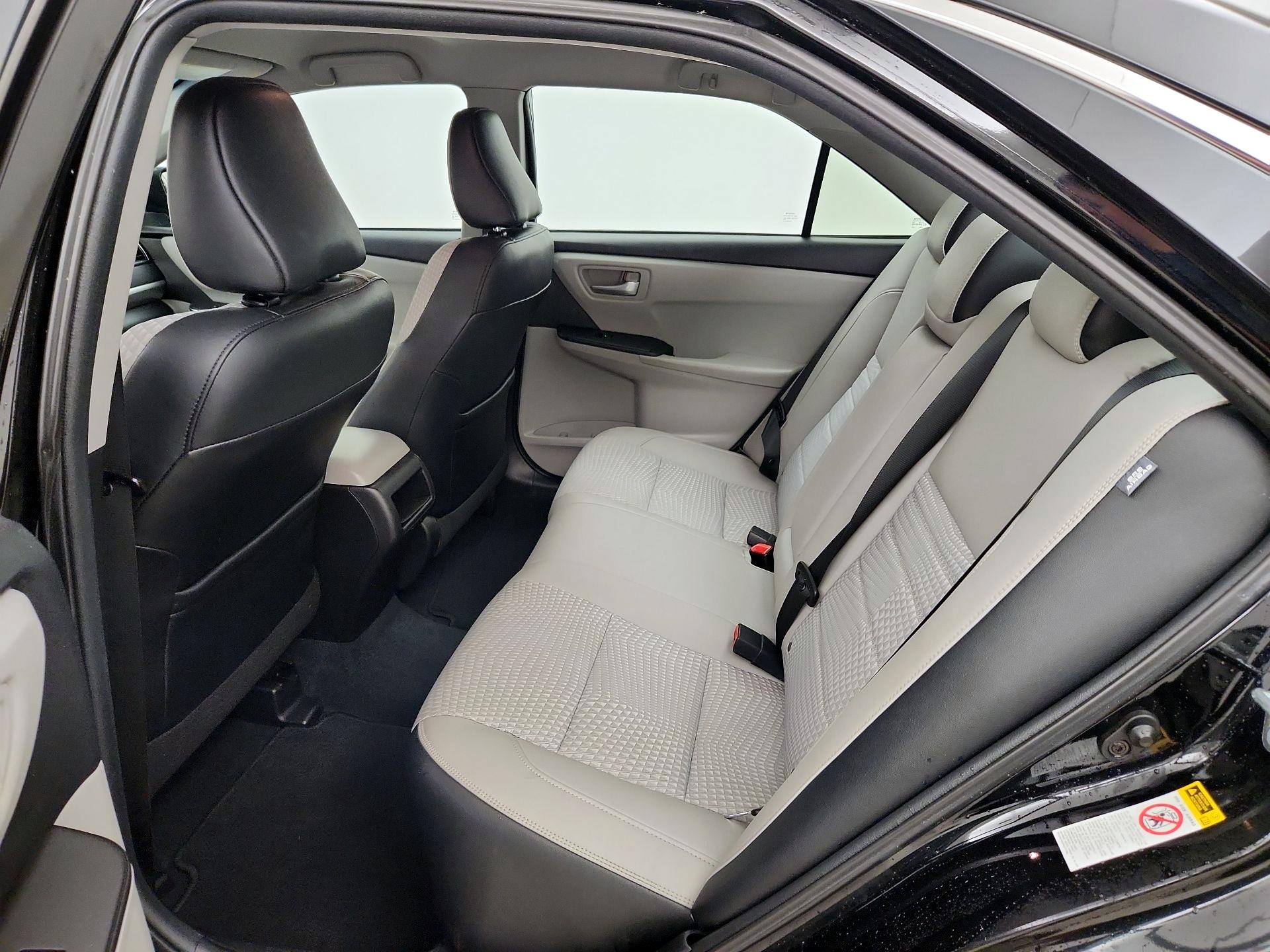 Thumbnail: 2015 Toyota Camry - 19