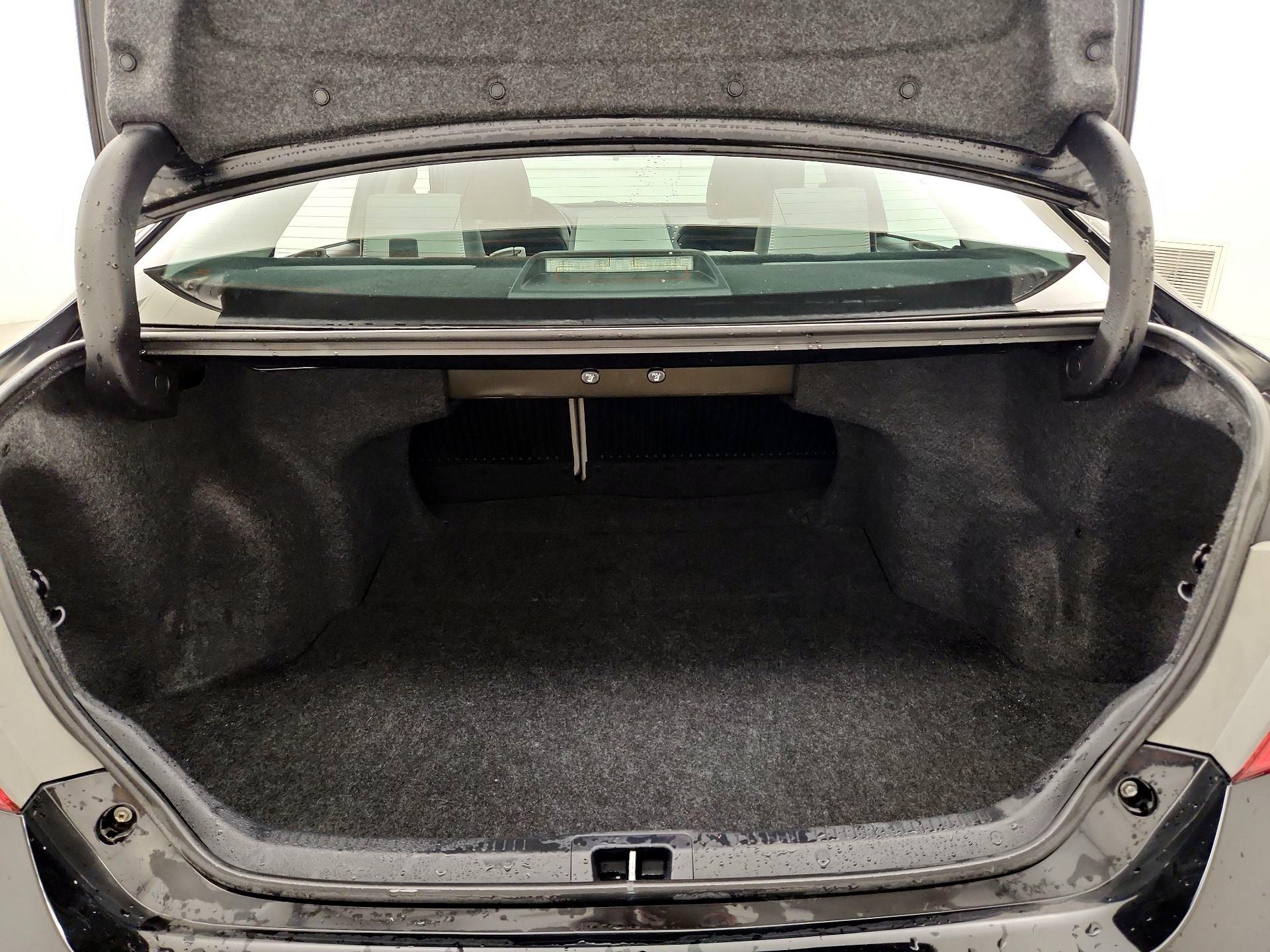 Thumbnail: 2015 Toyota Camry - 20