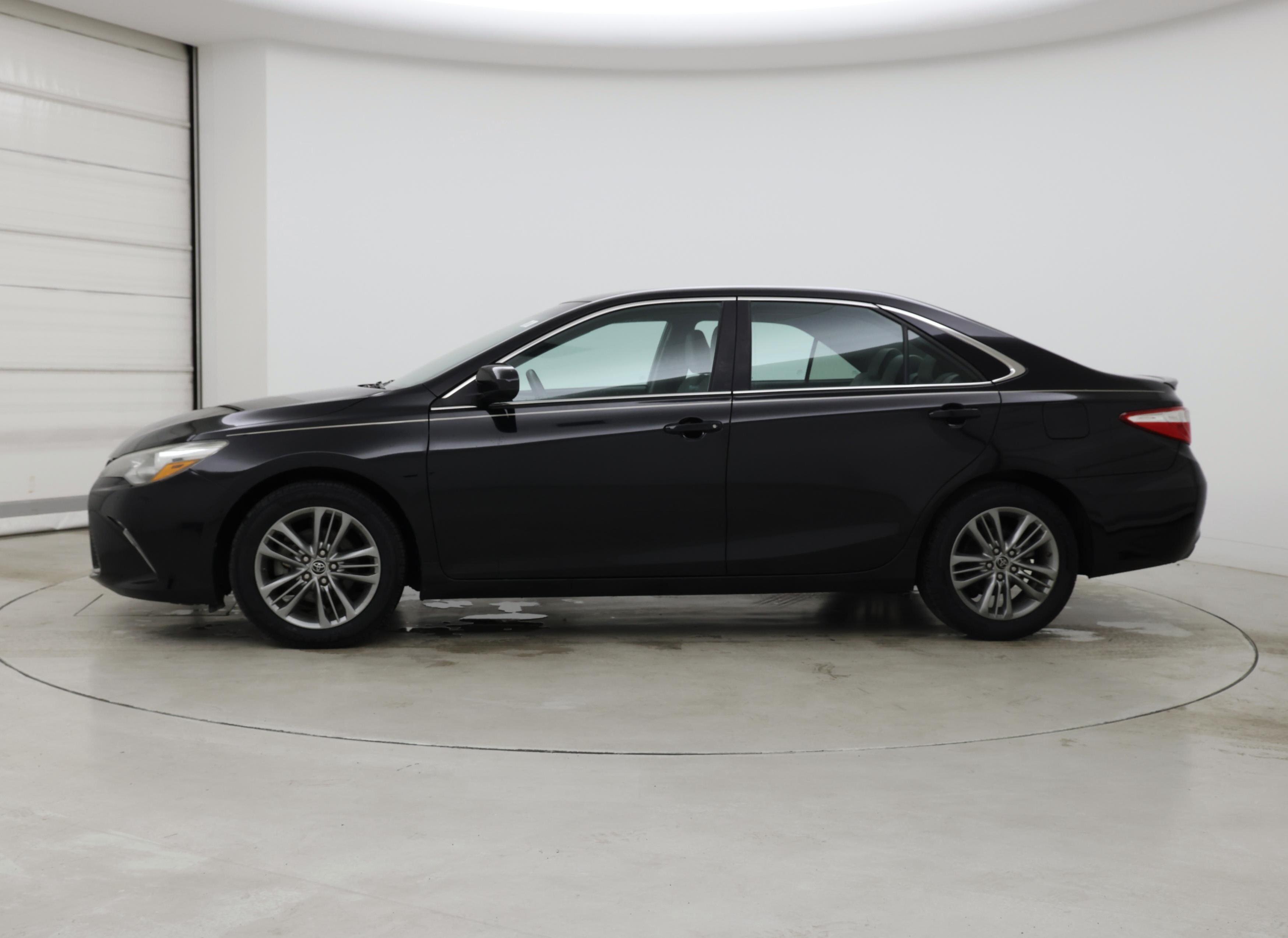 Thumbnail: 2015 Toyota Camry - 3