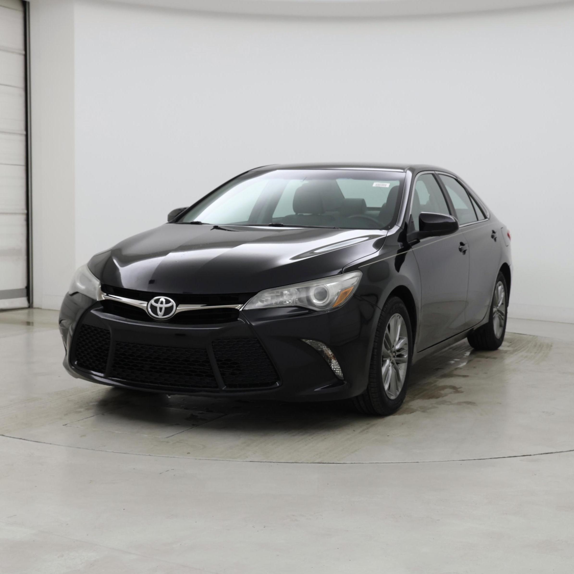 Thumbnail: 2015 Toyota Camry - 4