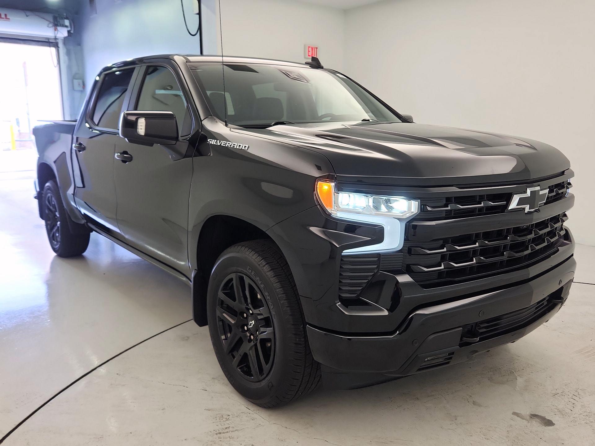 Thumbnail: 2025 Chevrolet Silverado 1500 - 1