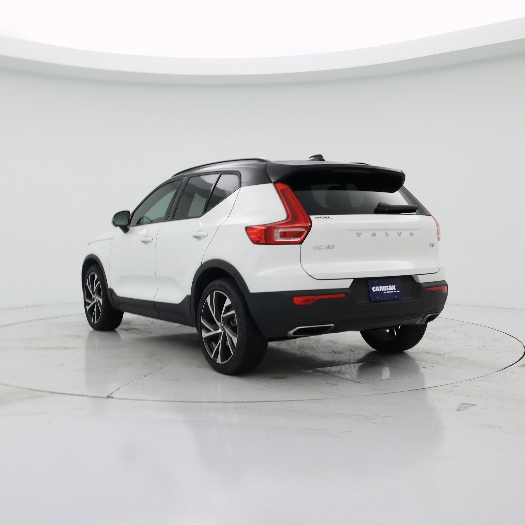 Thumbnail: 2020 Volvo XC40 - 2
