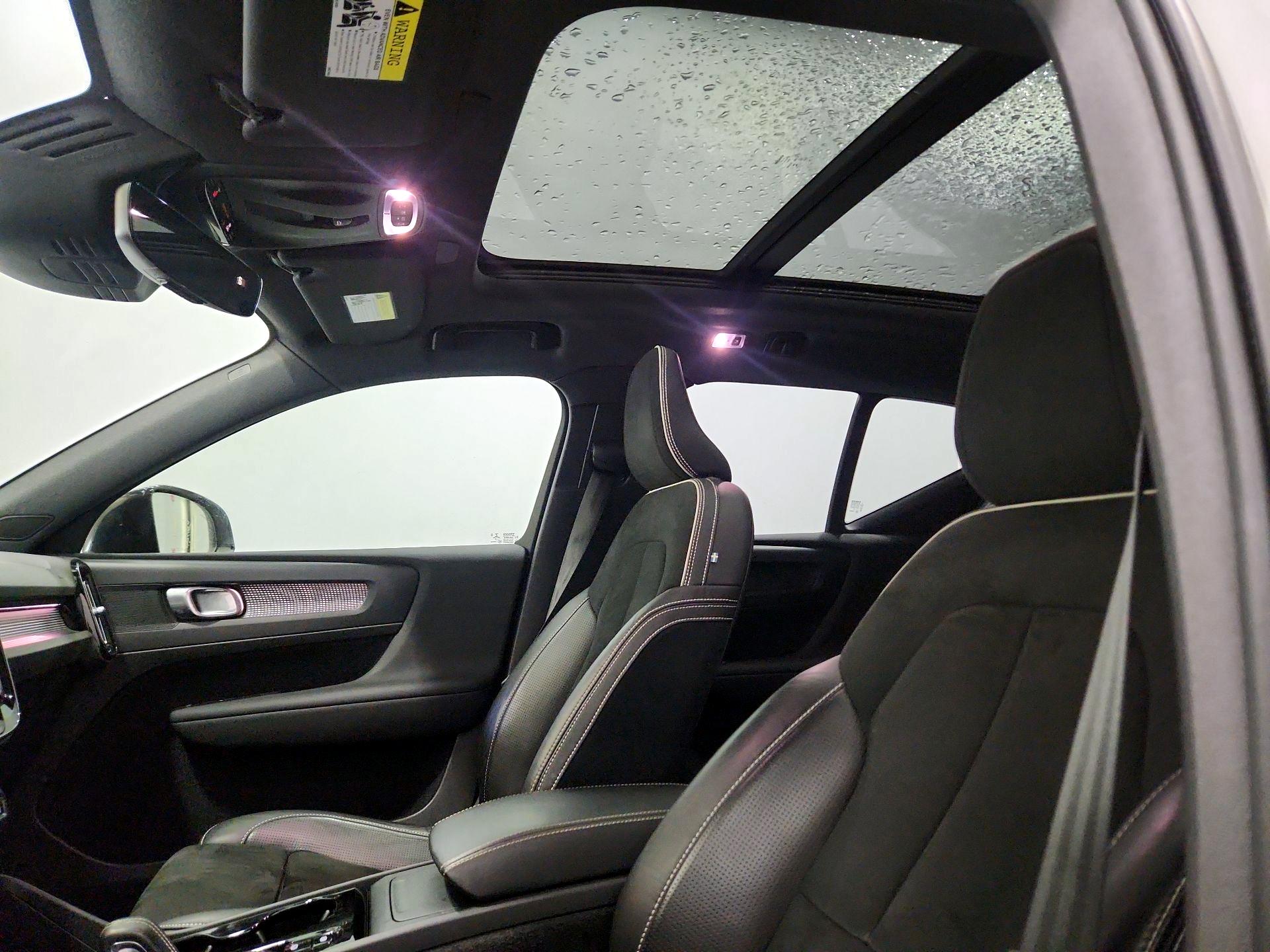 Thumbnail: 2020 Volvo XC40 - 19