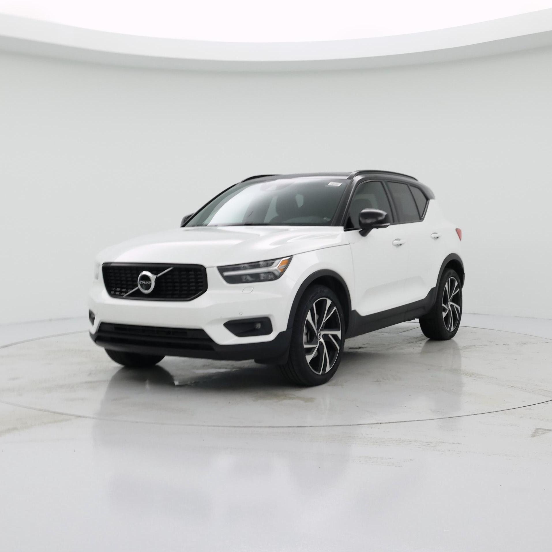 Thumbnail: 2020 Volvo XC40 - 4