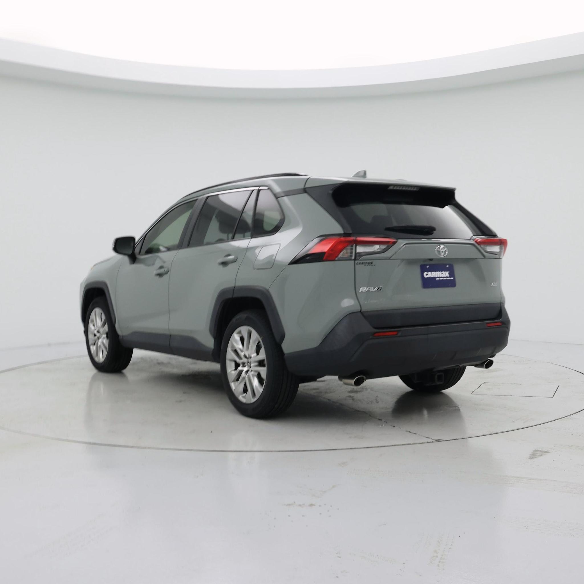Thumbnail: 2019 Toyota RAV4 - 2