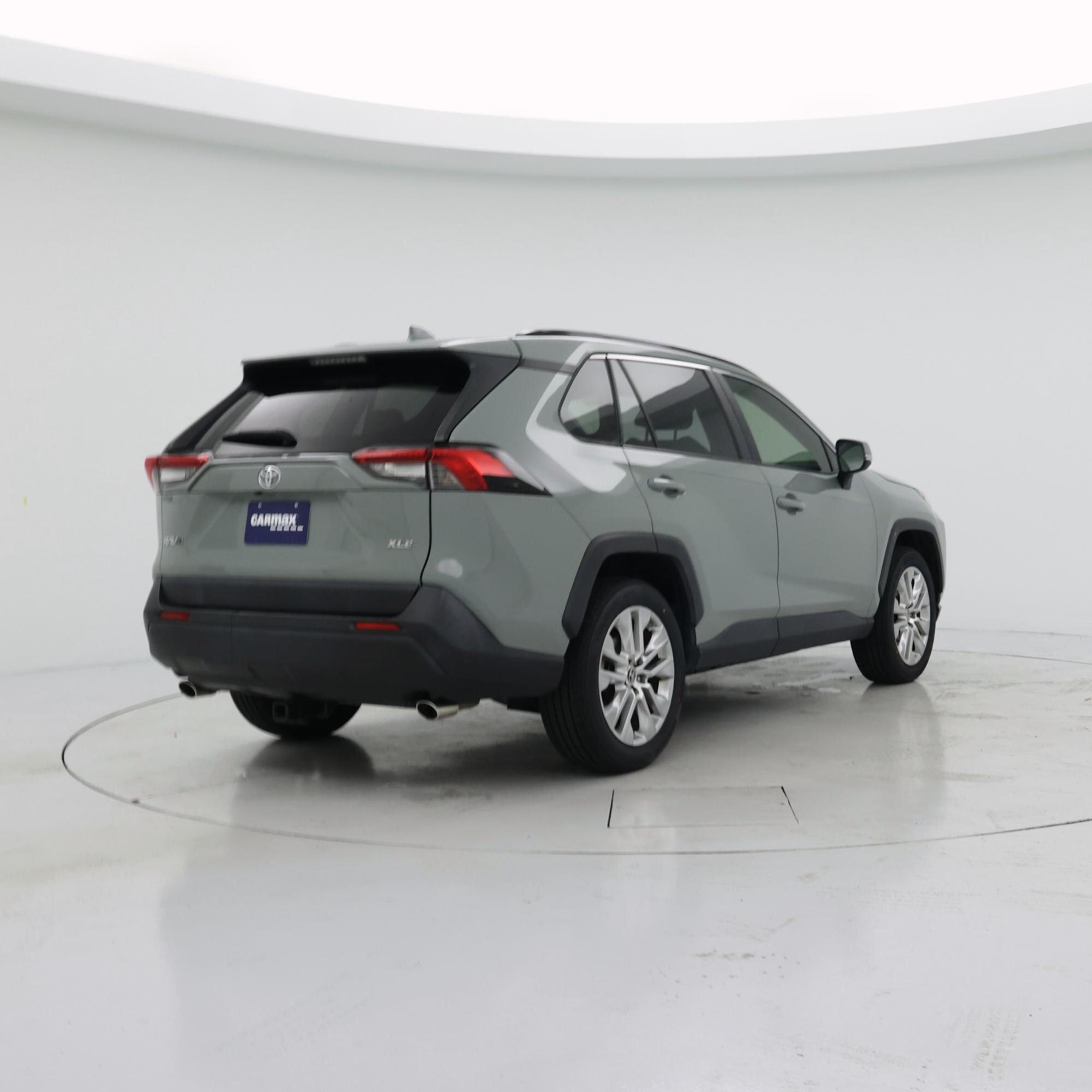 Thumbnail: 2019 Toyota RAV4 - 8