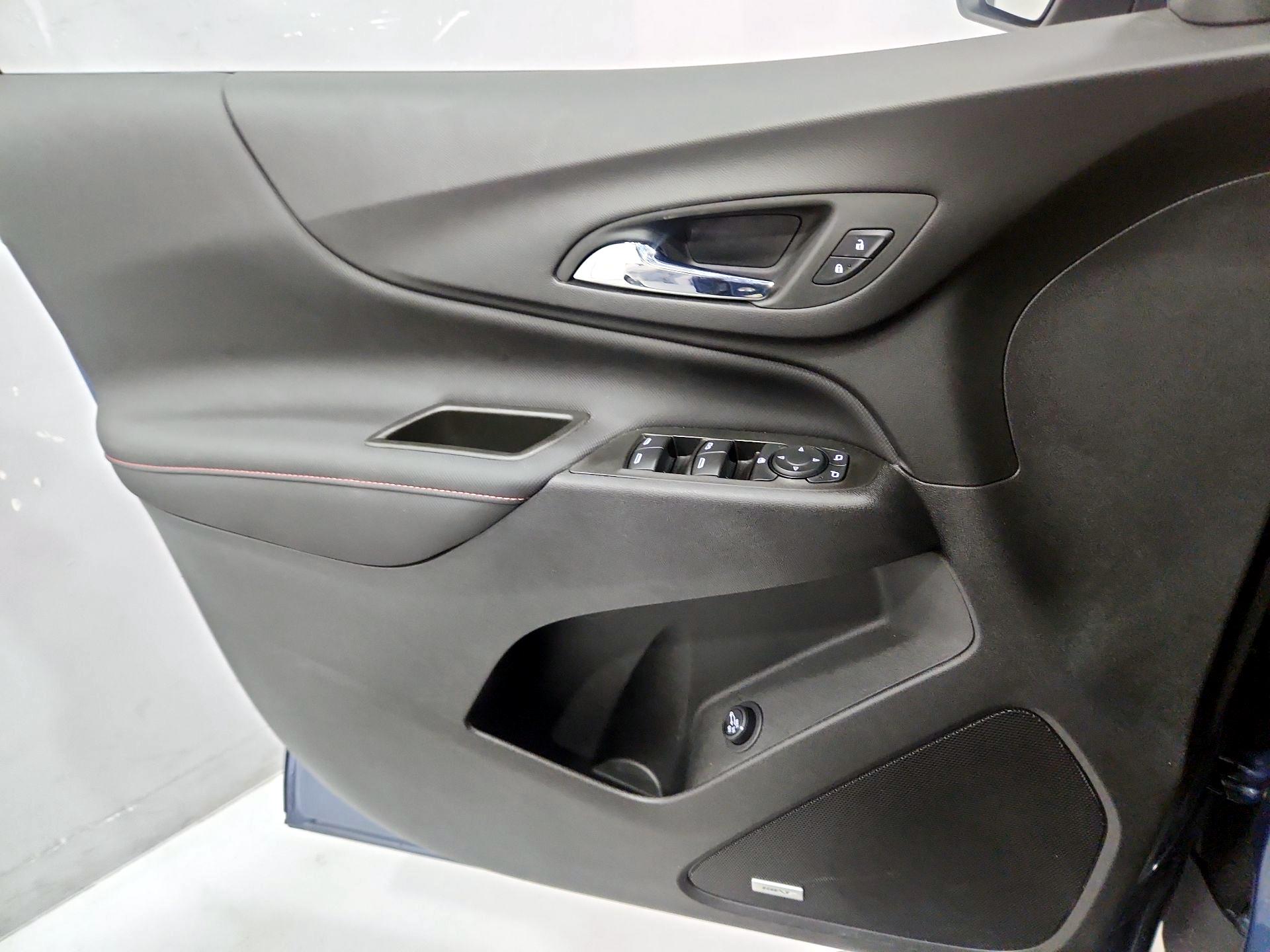 Thumbnail: 2024 Chevrolet Equinox - 12