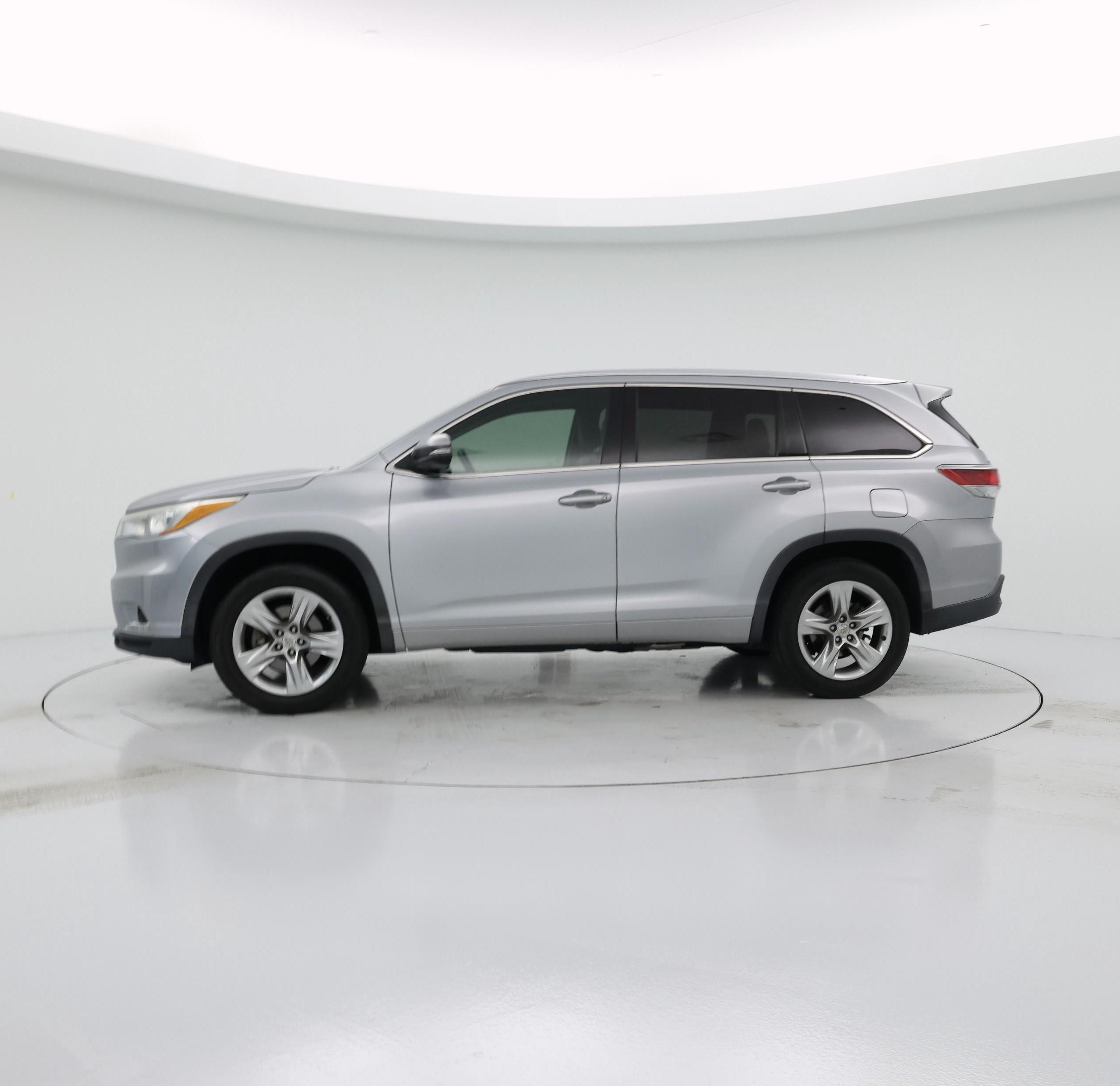 Thumbnail: 2015 Toyota Highlander - 3