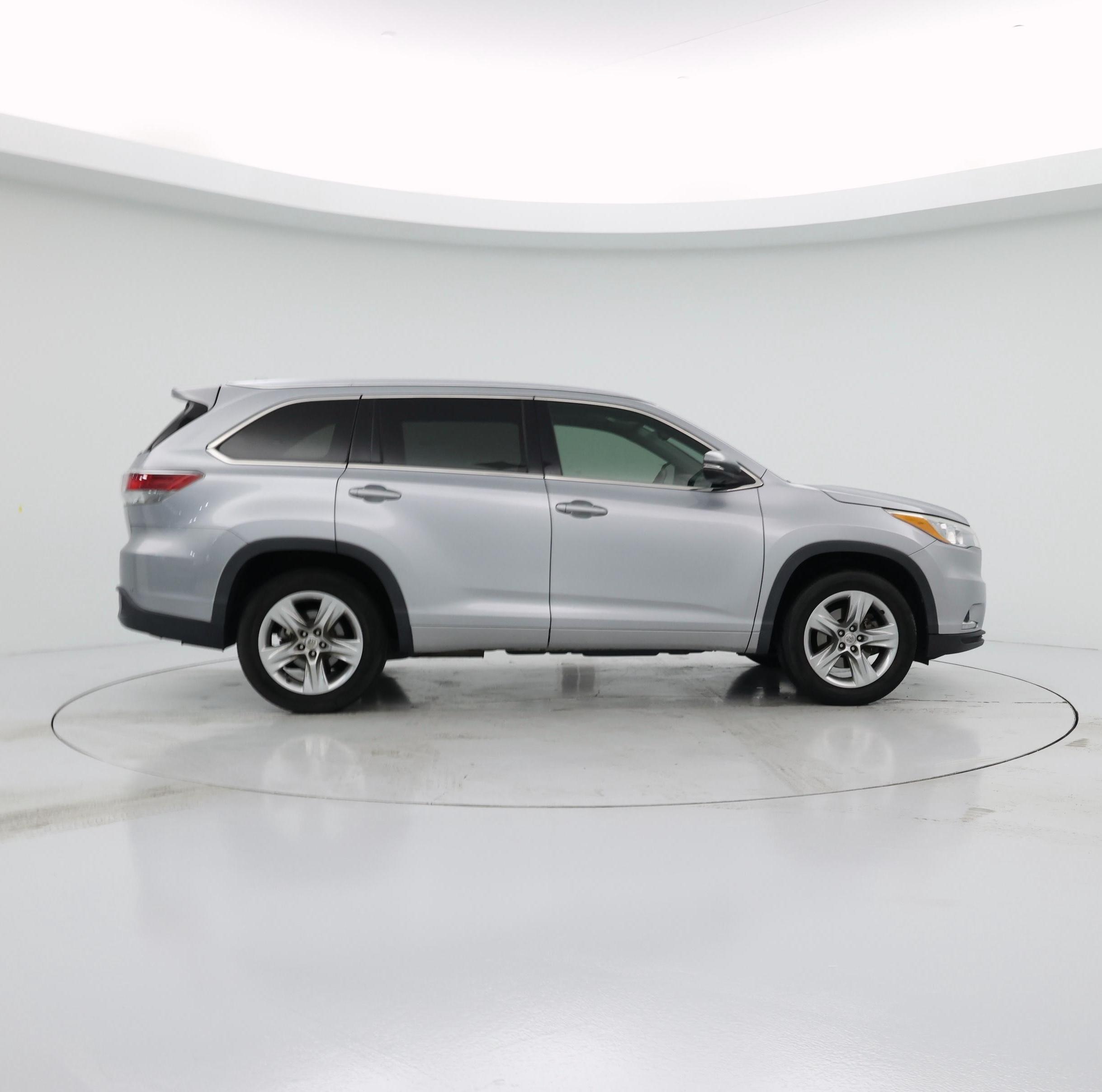 Thumbnail: 2015 Toyota Highlander - 7