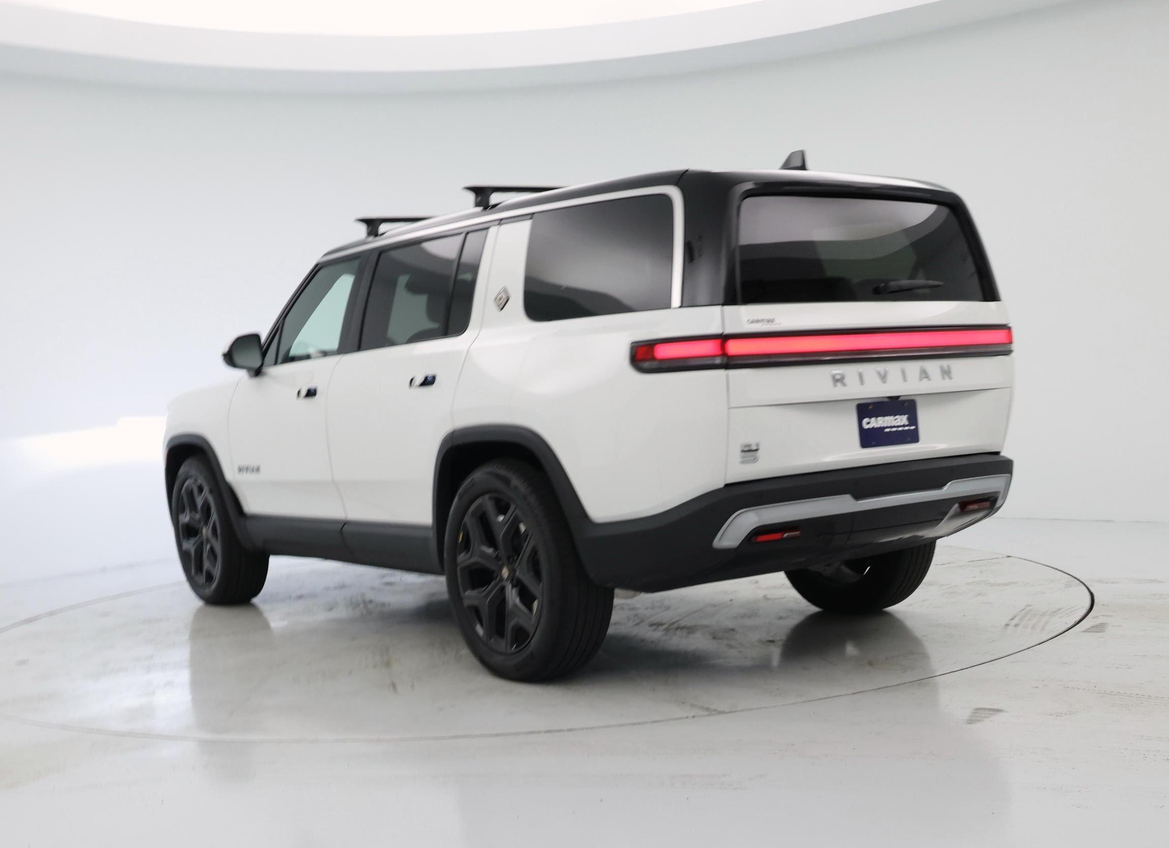 Thumbnail: 2025 Rivian R1S - 2