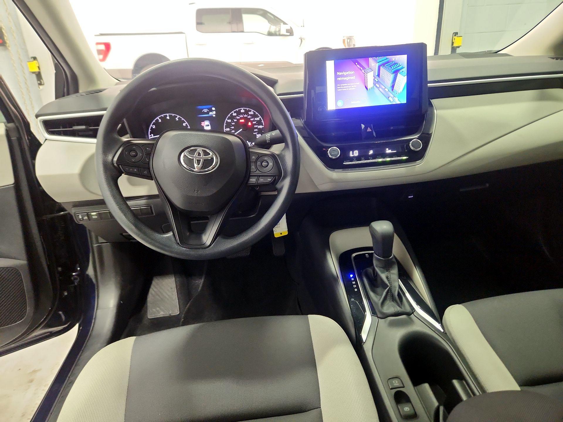 Thumbnail: 2025 Toyota Corolla - 10