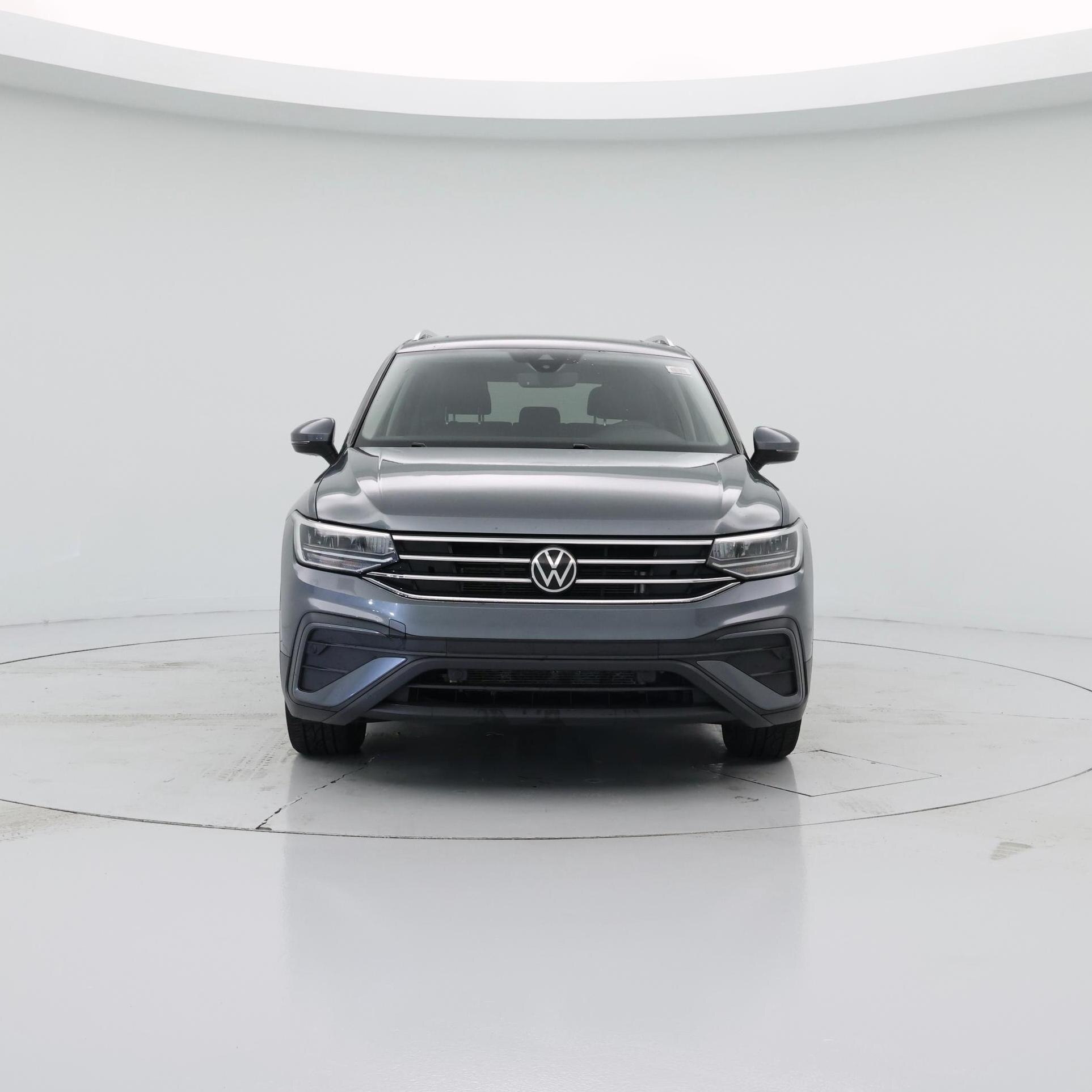 Thumbnail: 2022 Volkswagen Tiguan - 5