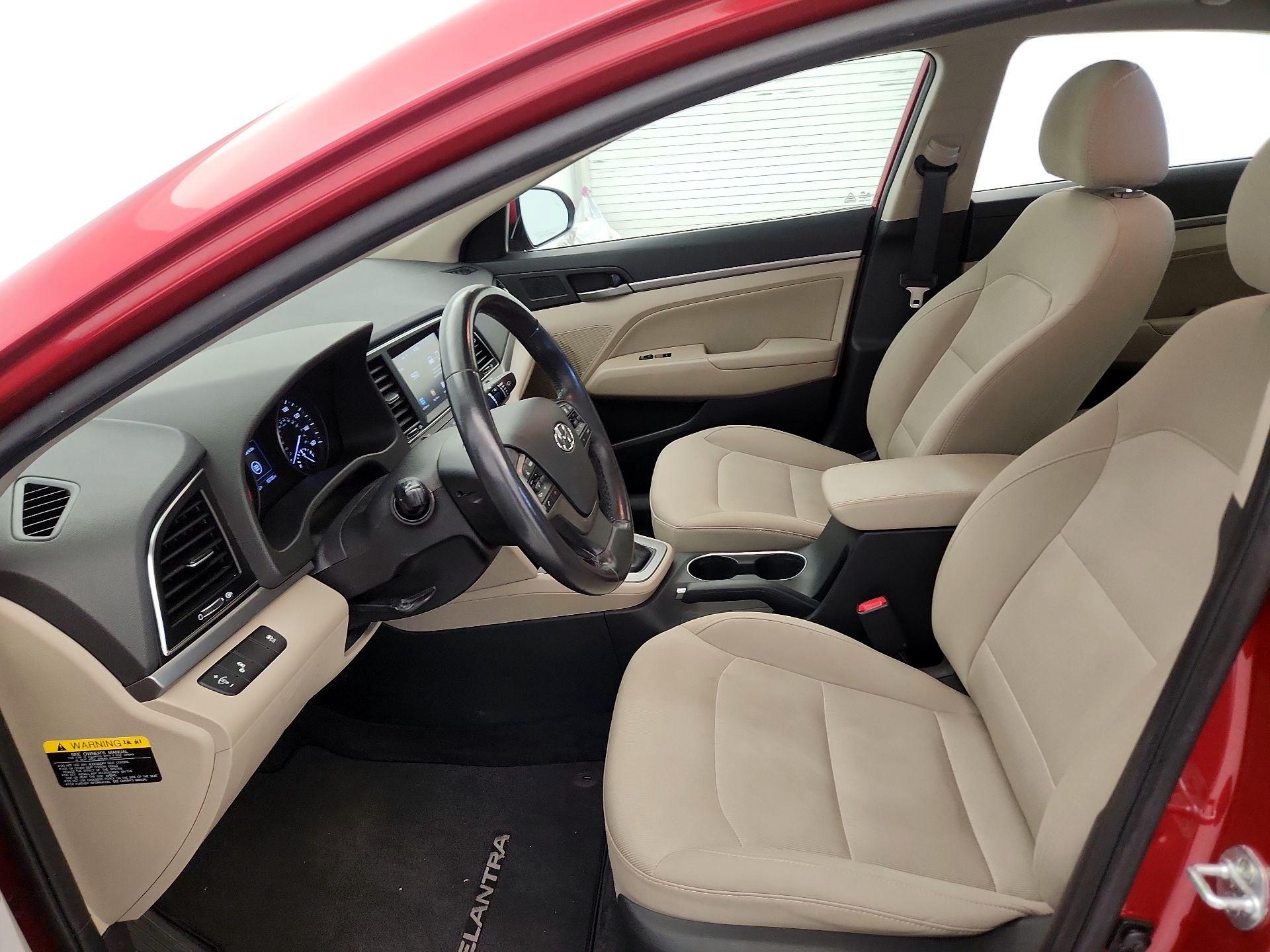 Thumbnail: 2017 Hyundai Elantra - 11