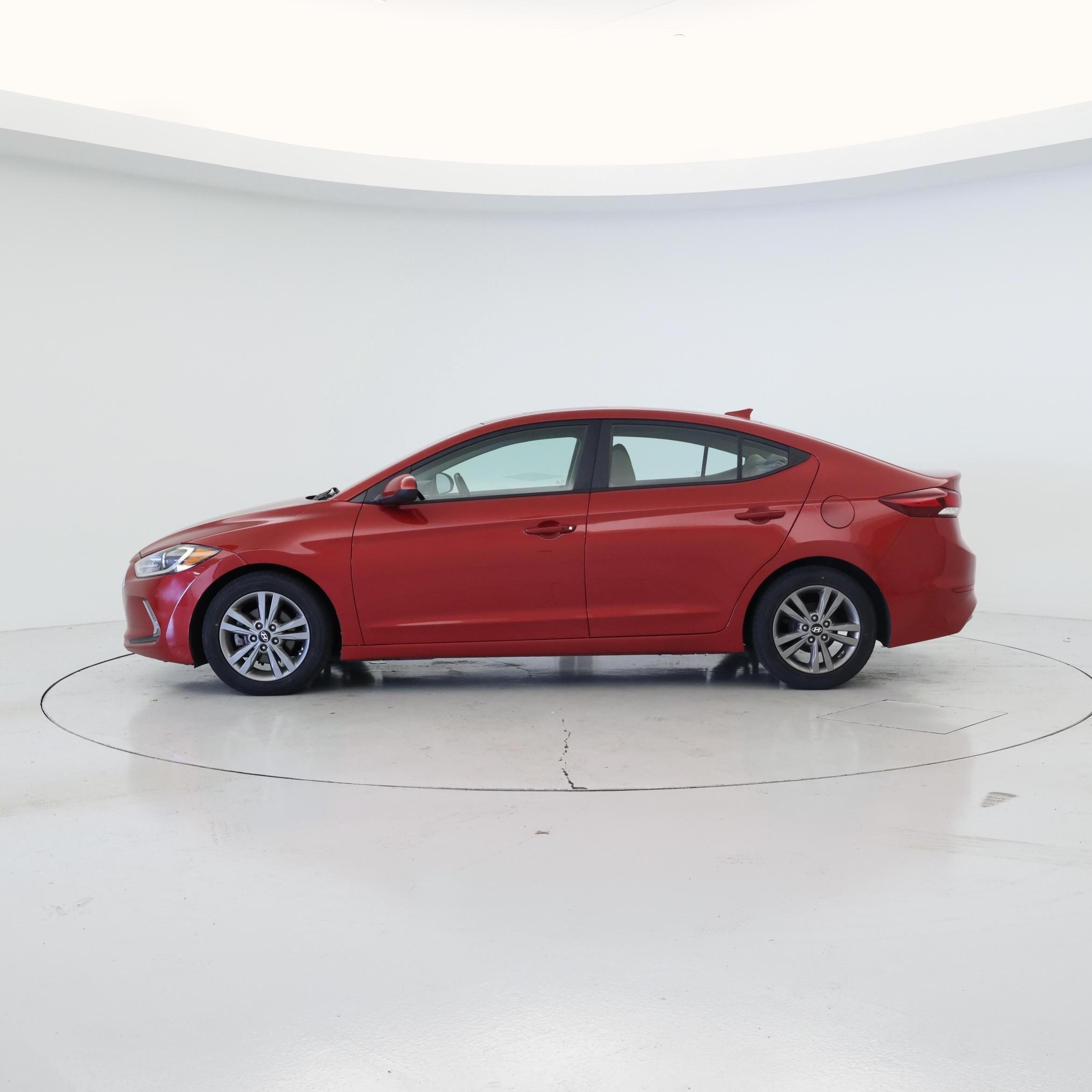 Thumbnail: 2017 Hyundai Elantra - 3