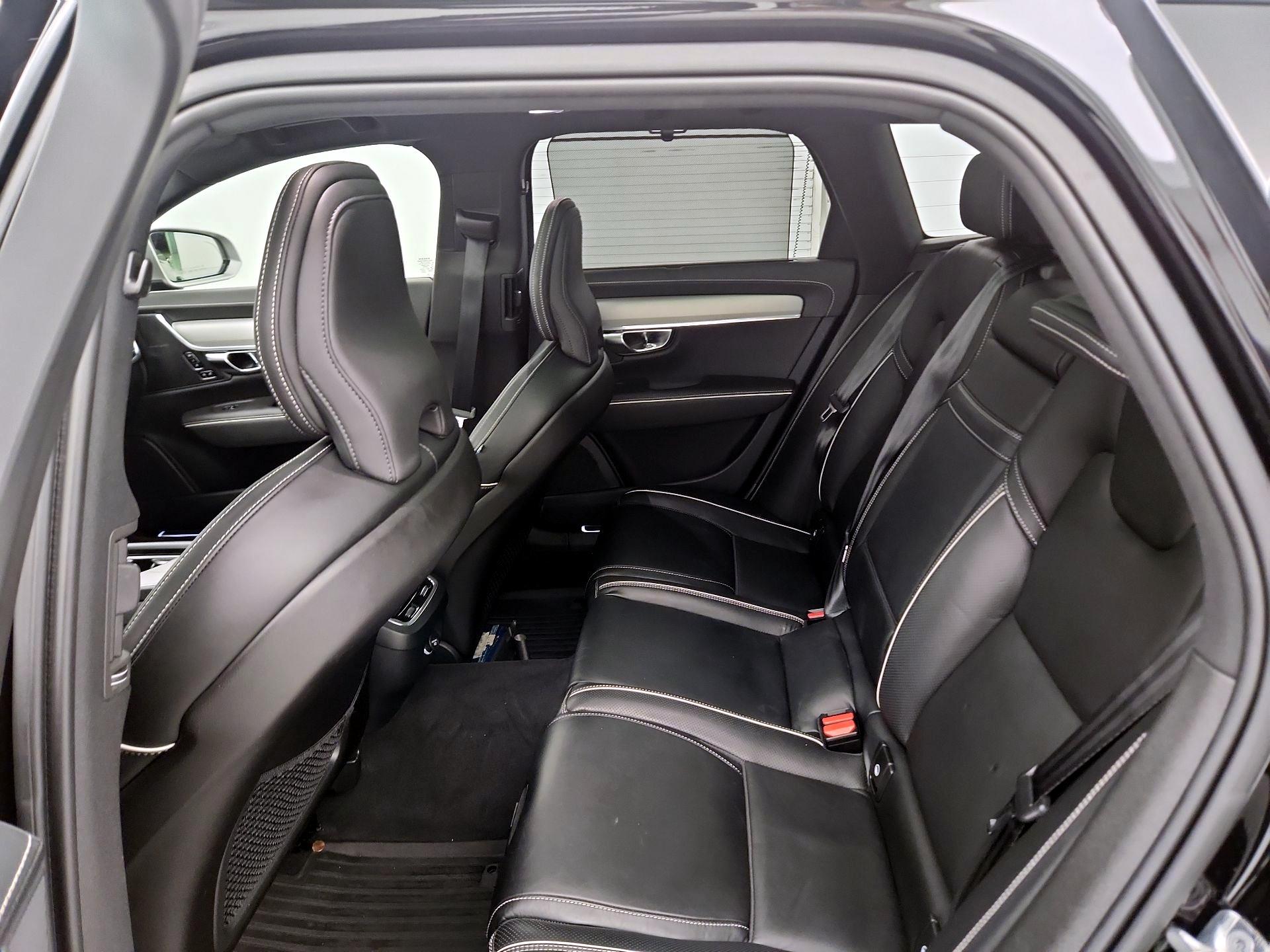Thumbnail: 2019 Volvo V90 - 18