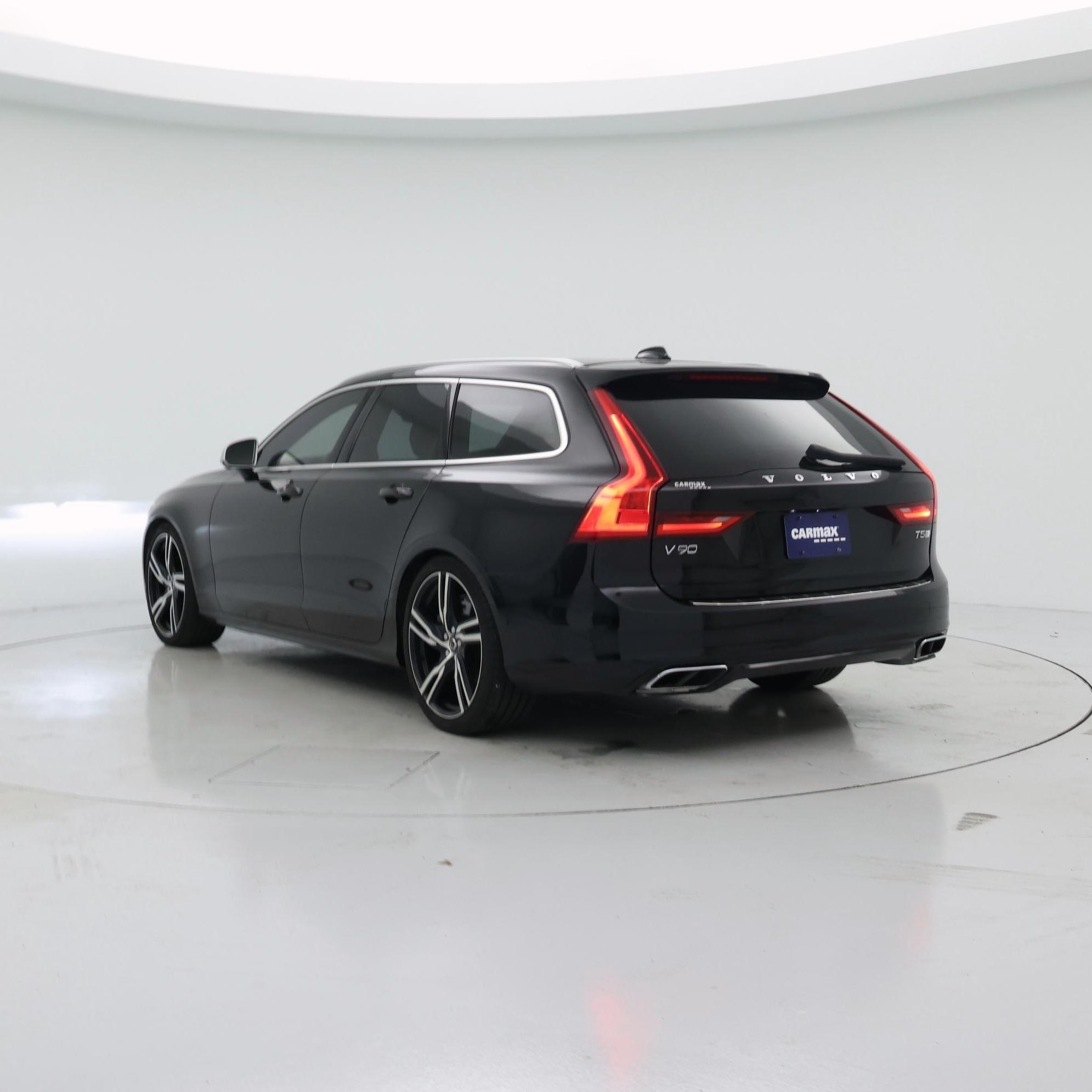 Thumbnail: 2019 Volvo V90 - 2