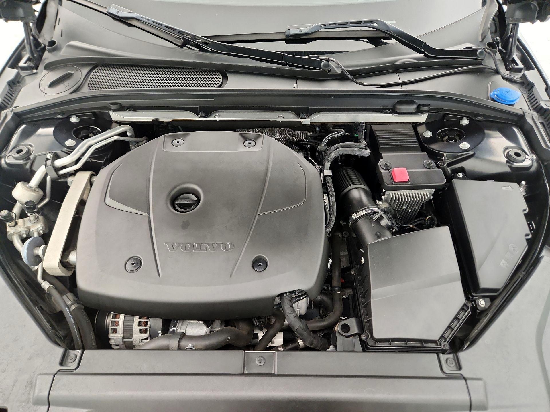 Thumbnail: 2019 Volvo V90 - 20