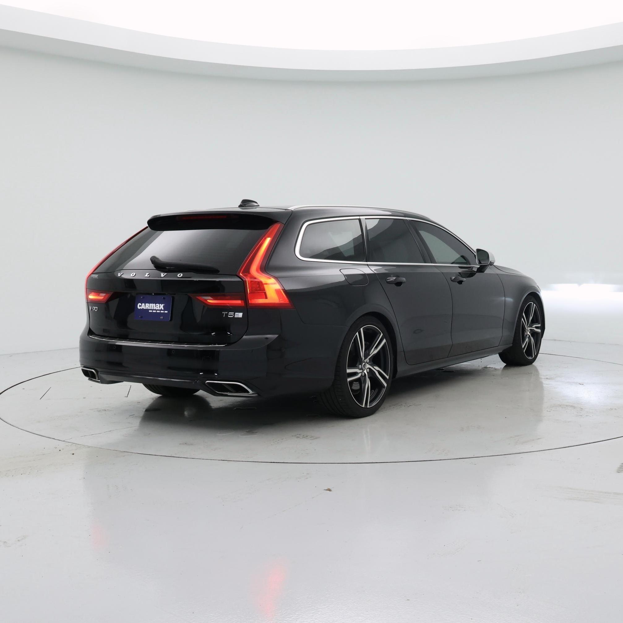 Thumbnail: 2019 Volvo V90 - 8