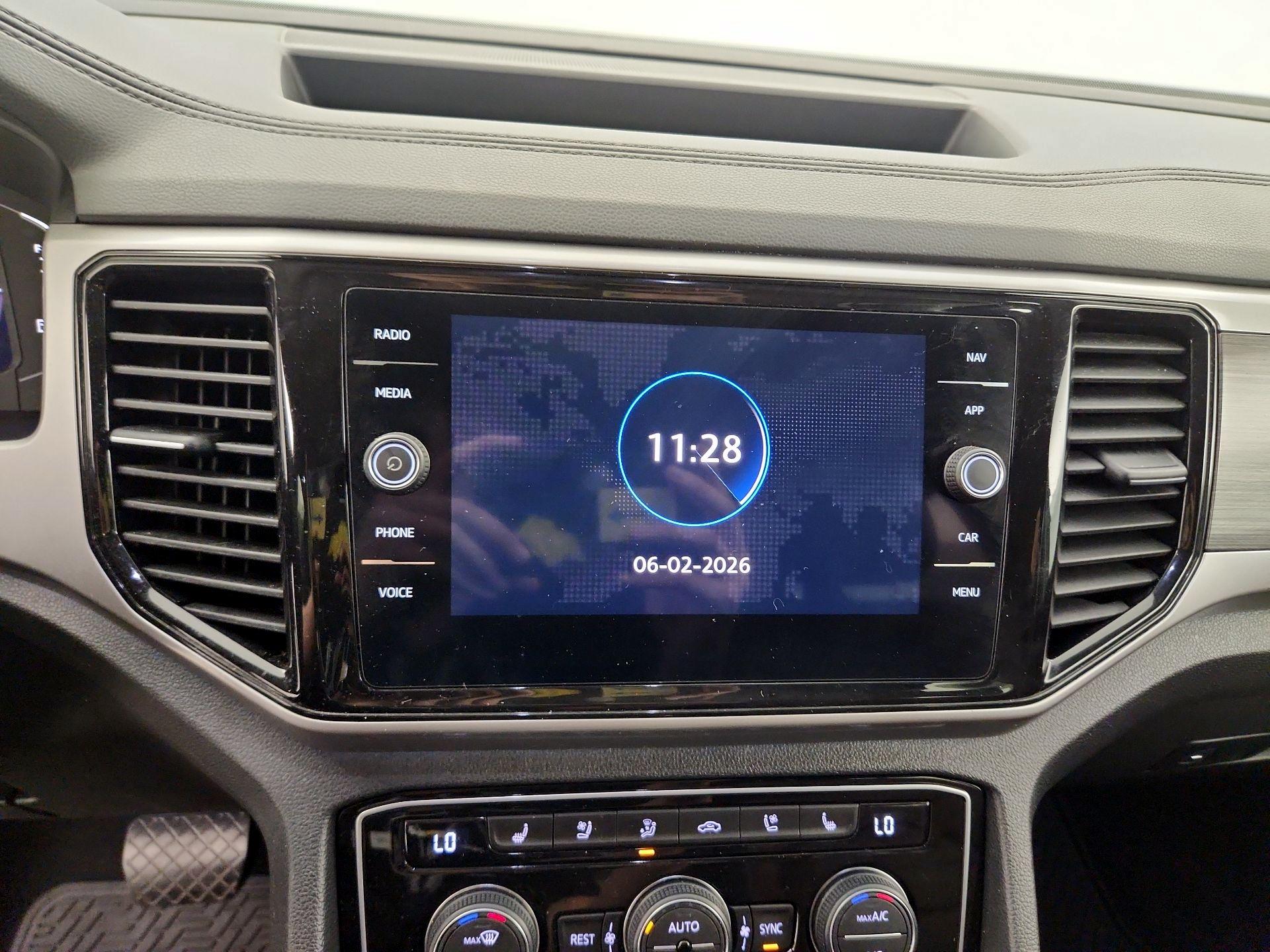 Thumbnail: 2021 Volkswagen Atlas - 14