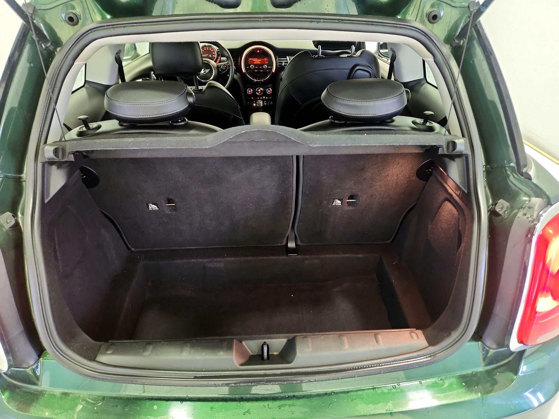 Thumbnail: 2015 MINI Cooper Hardtop - 18