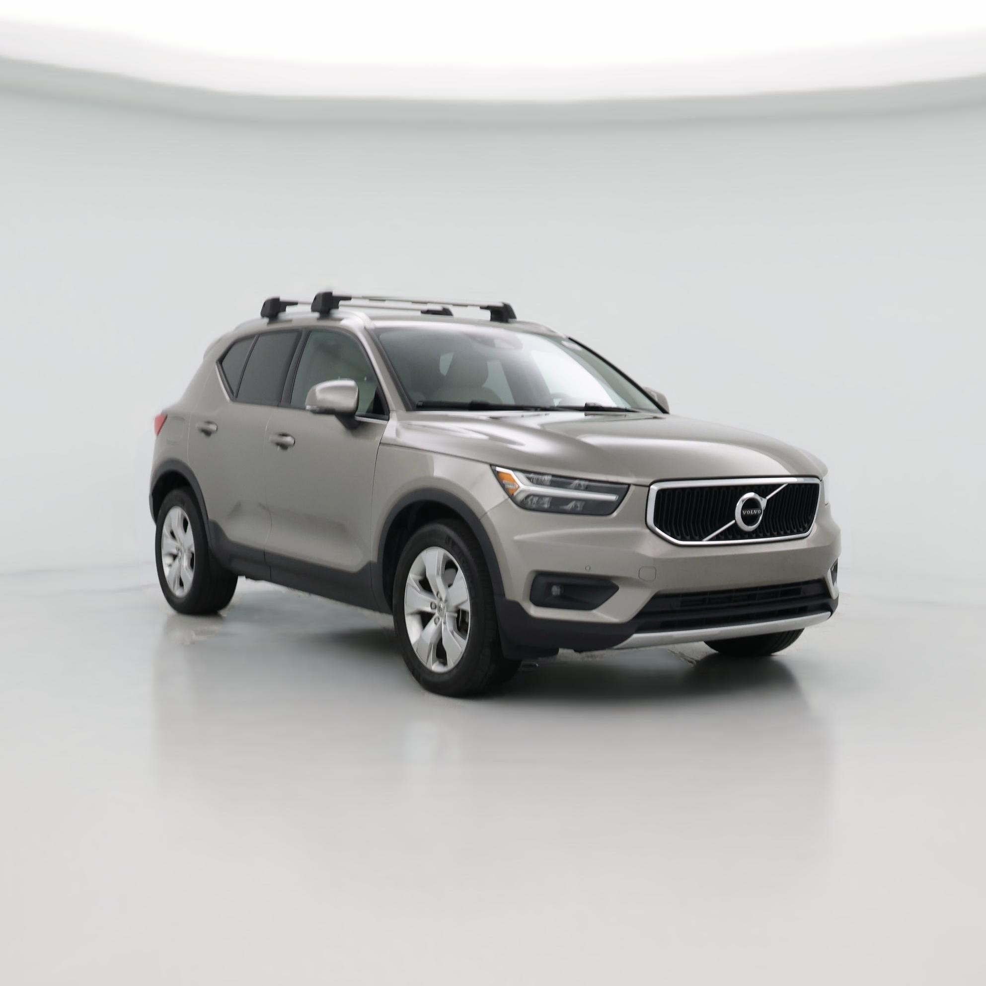 Thumbnail: 2022 Volvo XC40 - 1