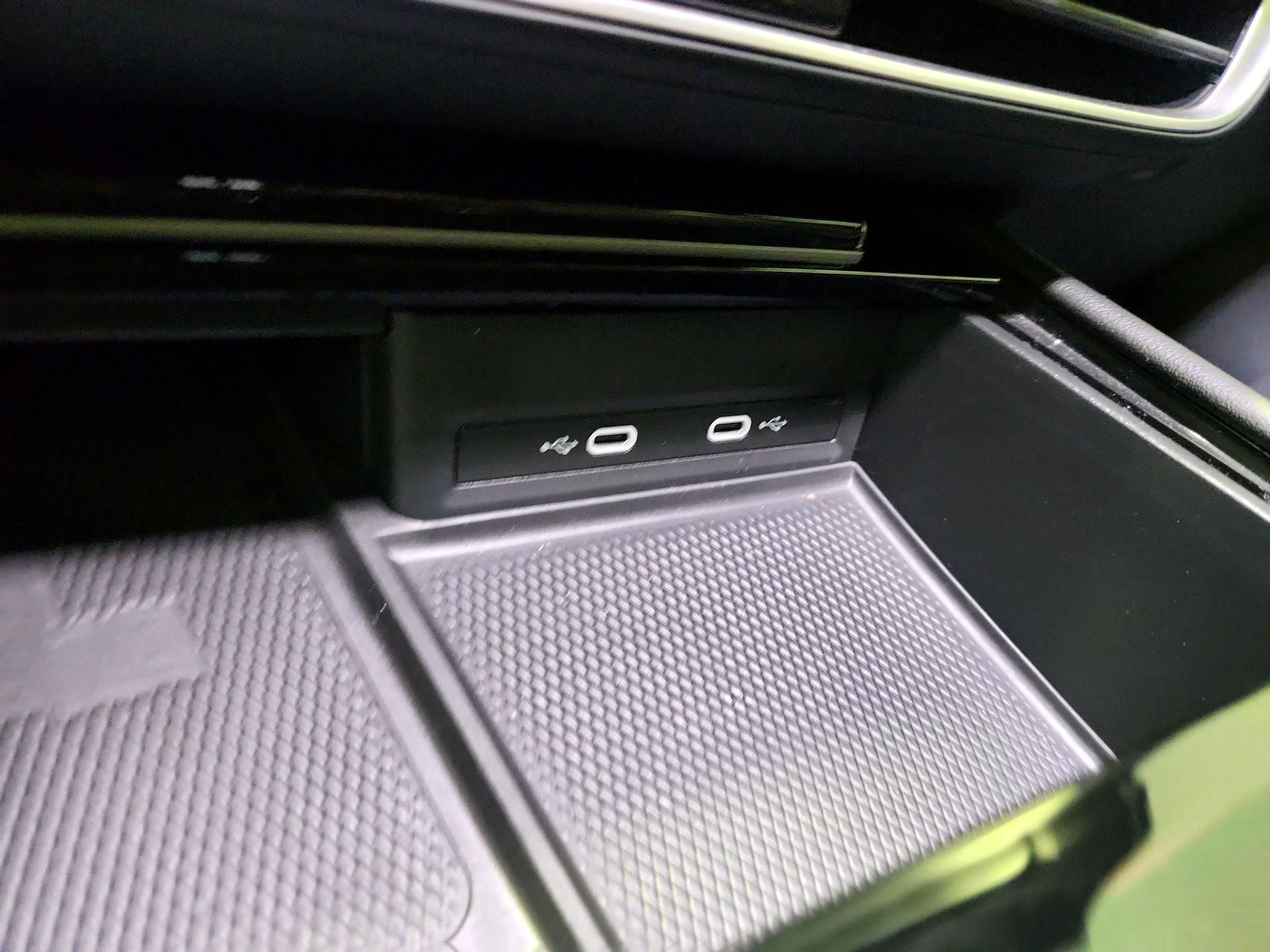 Thumbnail: 2024 Volkswagen Atlas - 17