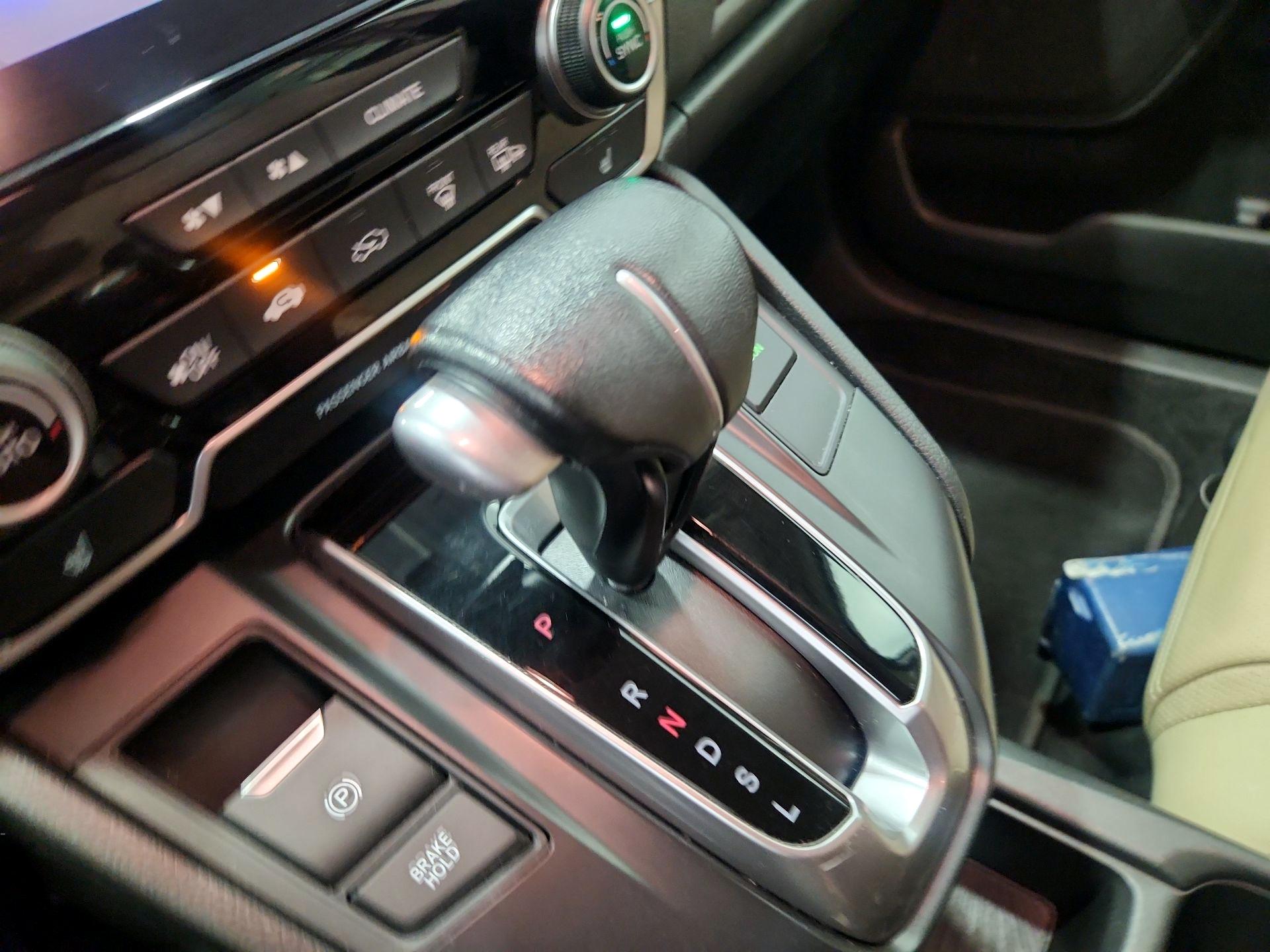 Thumbnail: 2019 Honda CR-V - 17
