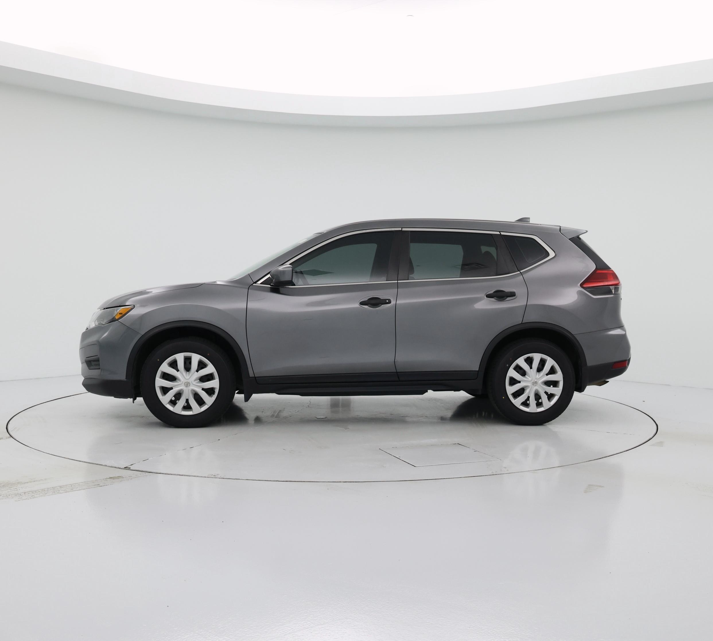 Thumbnail: 2017 Nissan Rogue - 3