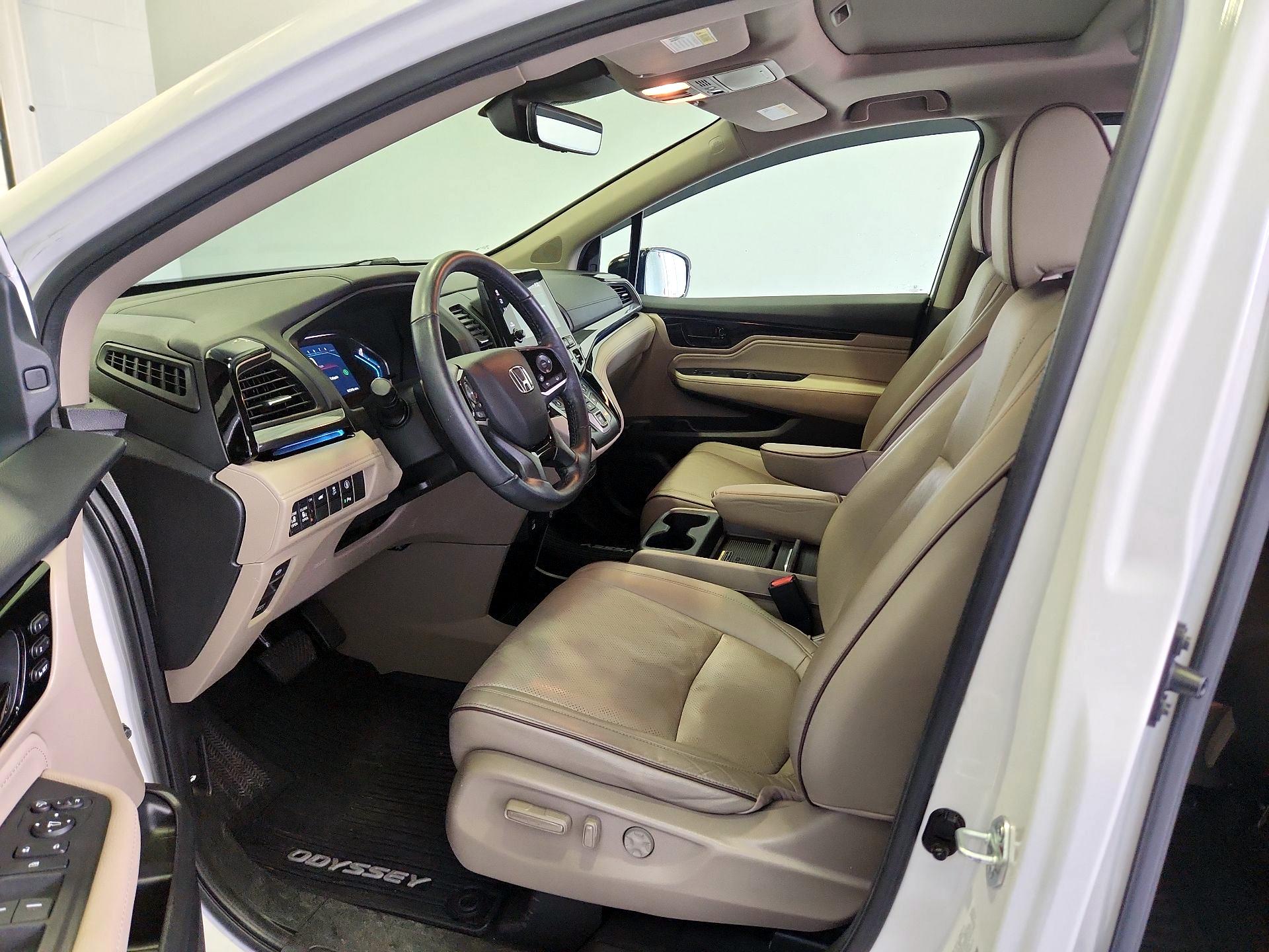 Thumbnail: 2023 Honda Odyssey - 11