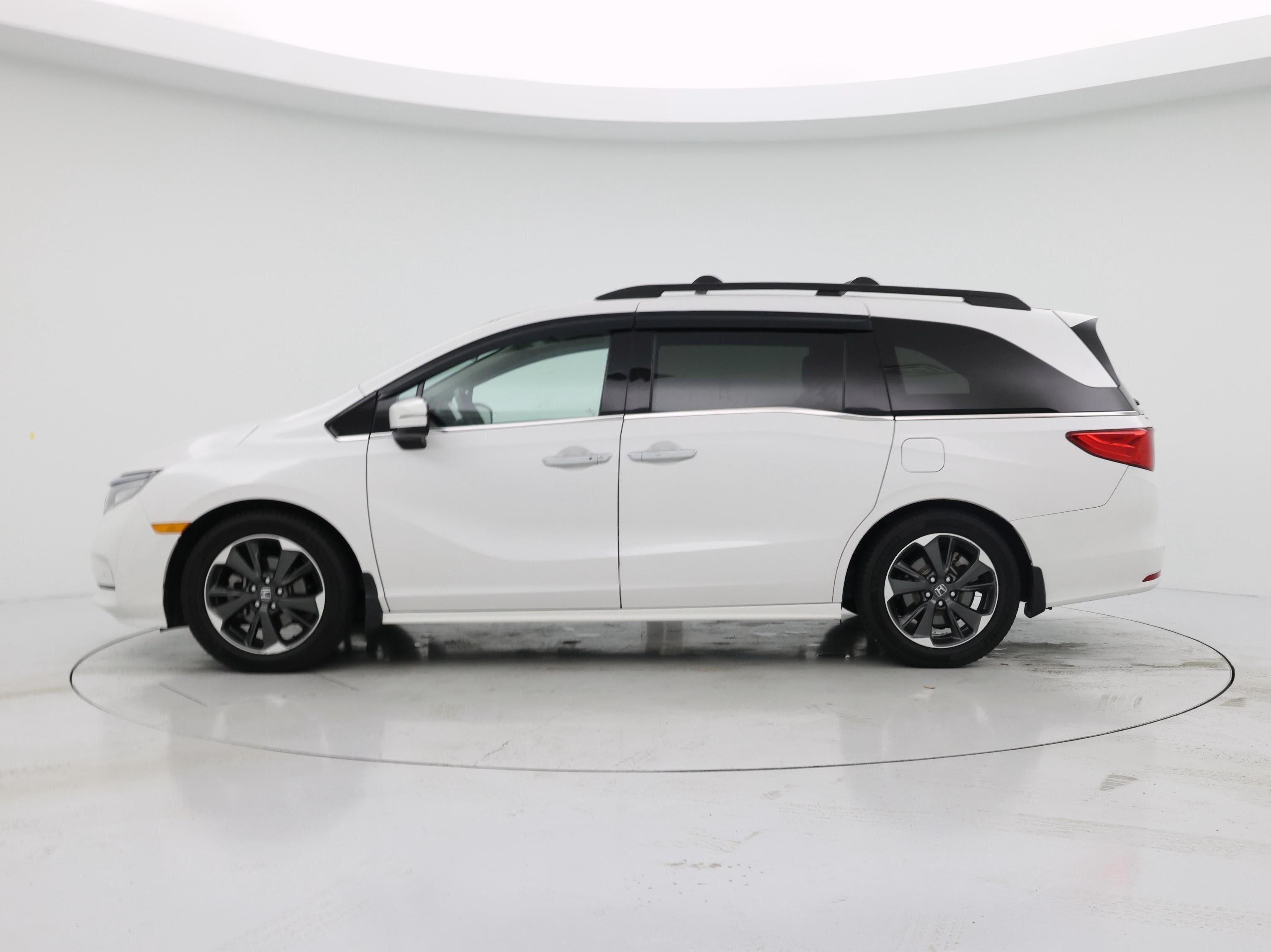 Thumbnail: 2023 Honda Odyssey - 3