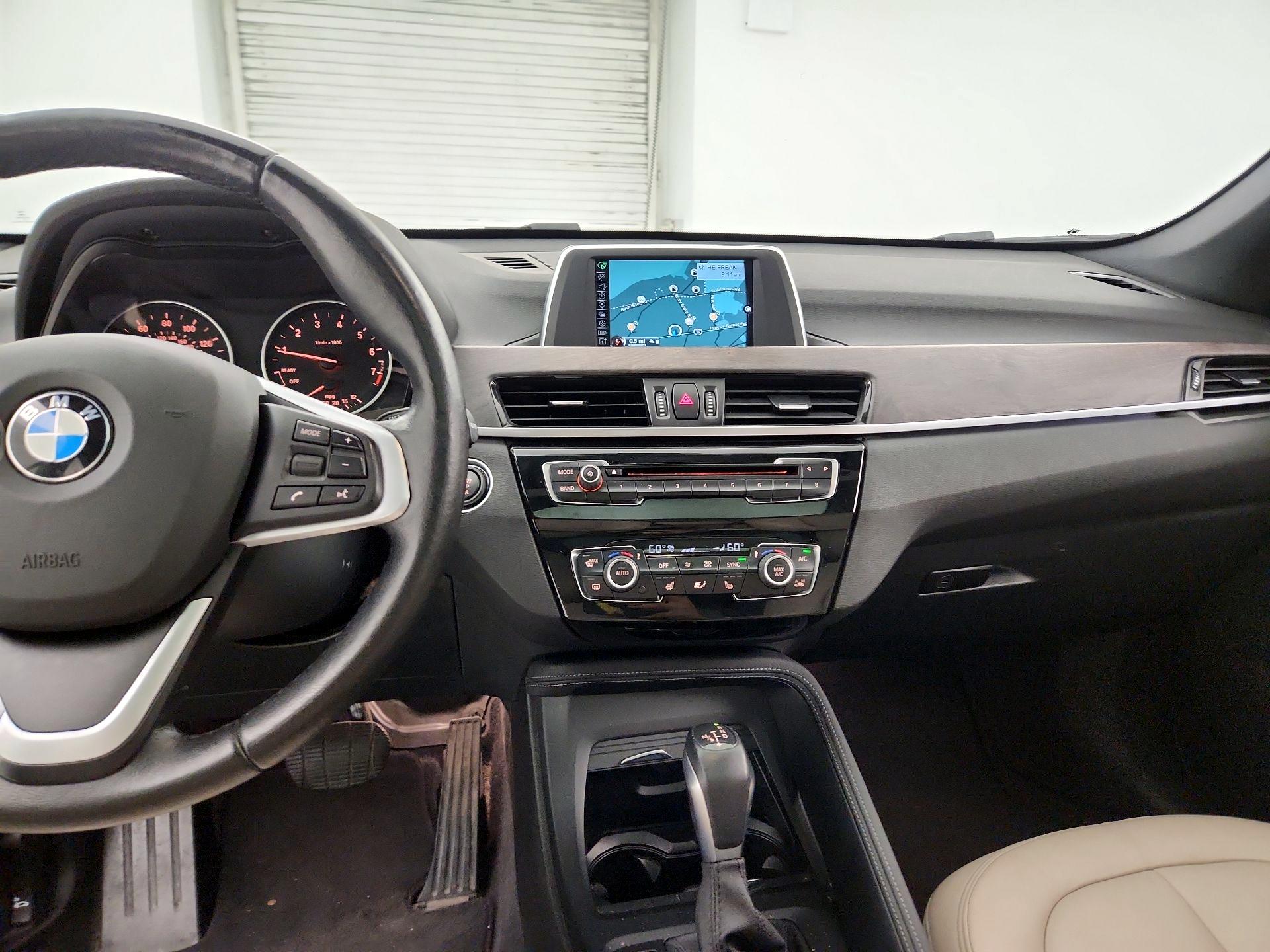 Thumbnail: 2017 BMW X1 - 9
