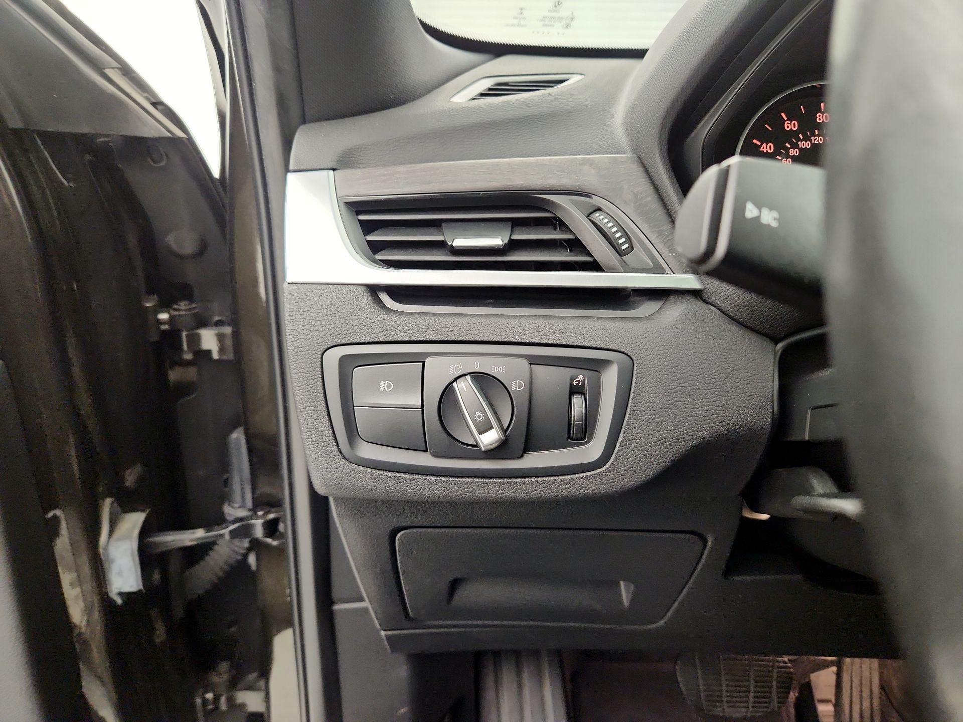 Thumbnail: 2017 BMW X1 - 13