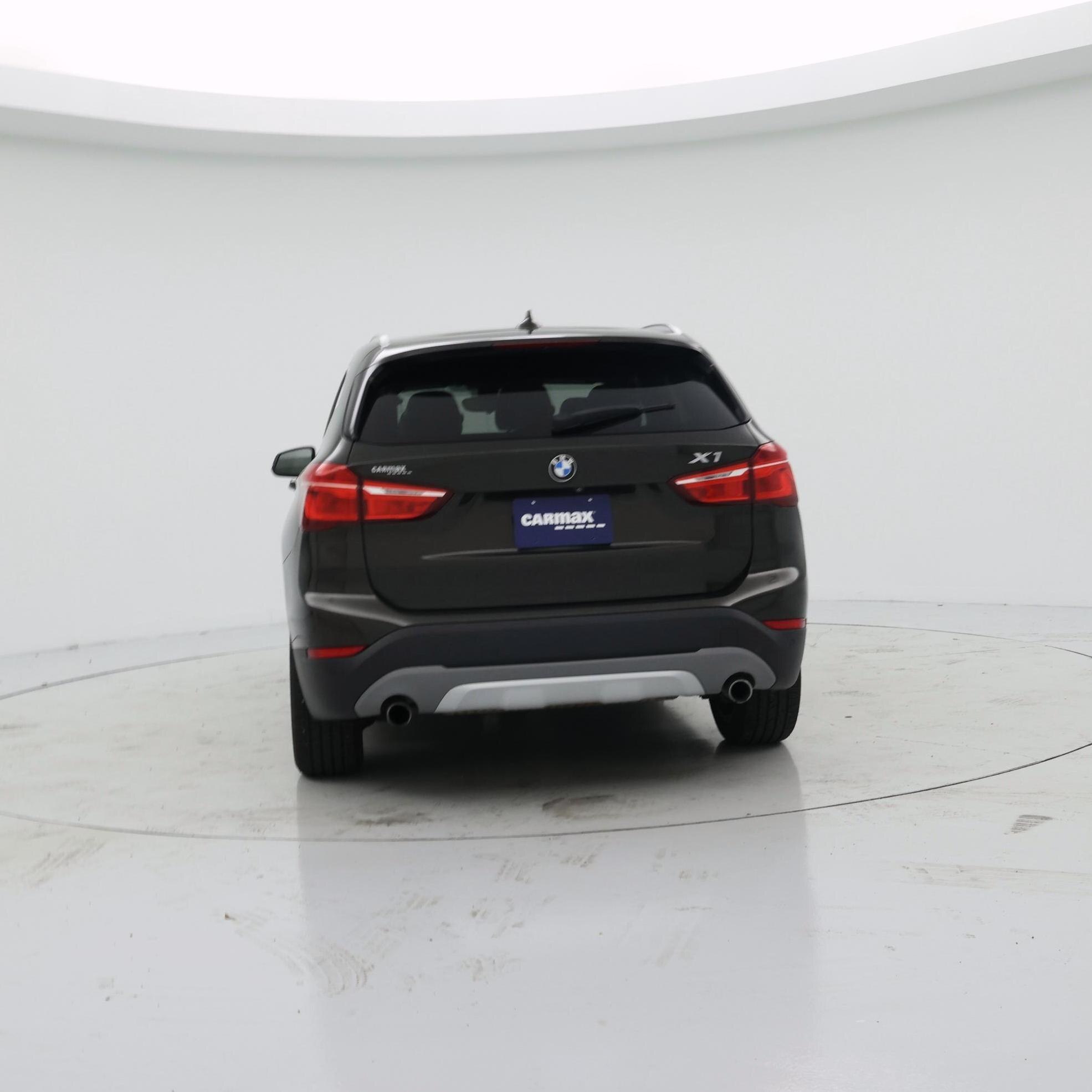 Thumbnail: 2017 BMW X1 - 6