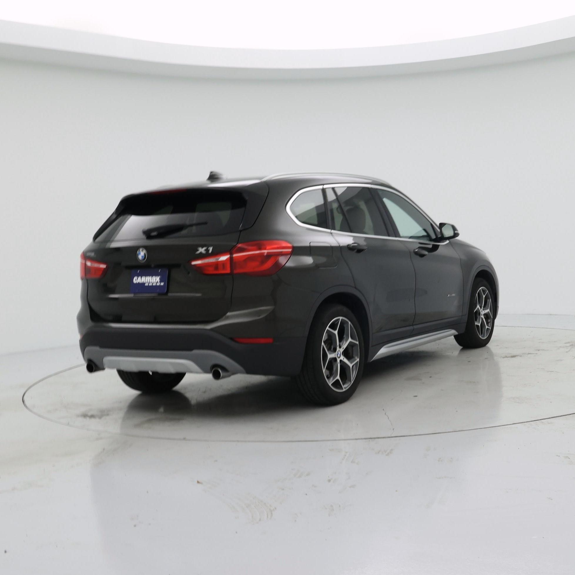Thumbnail: 2017 BMW X1 - 8
