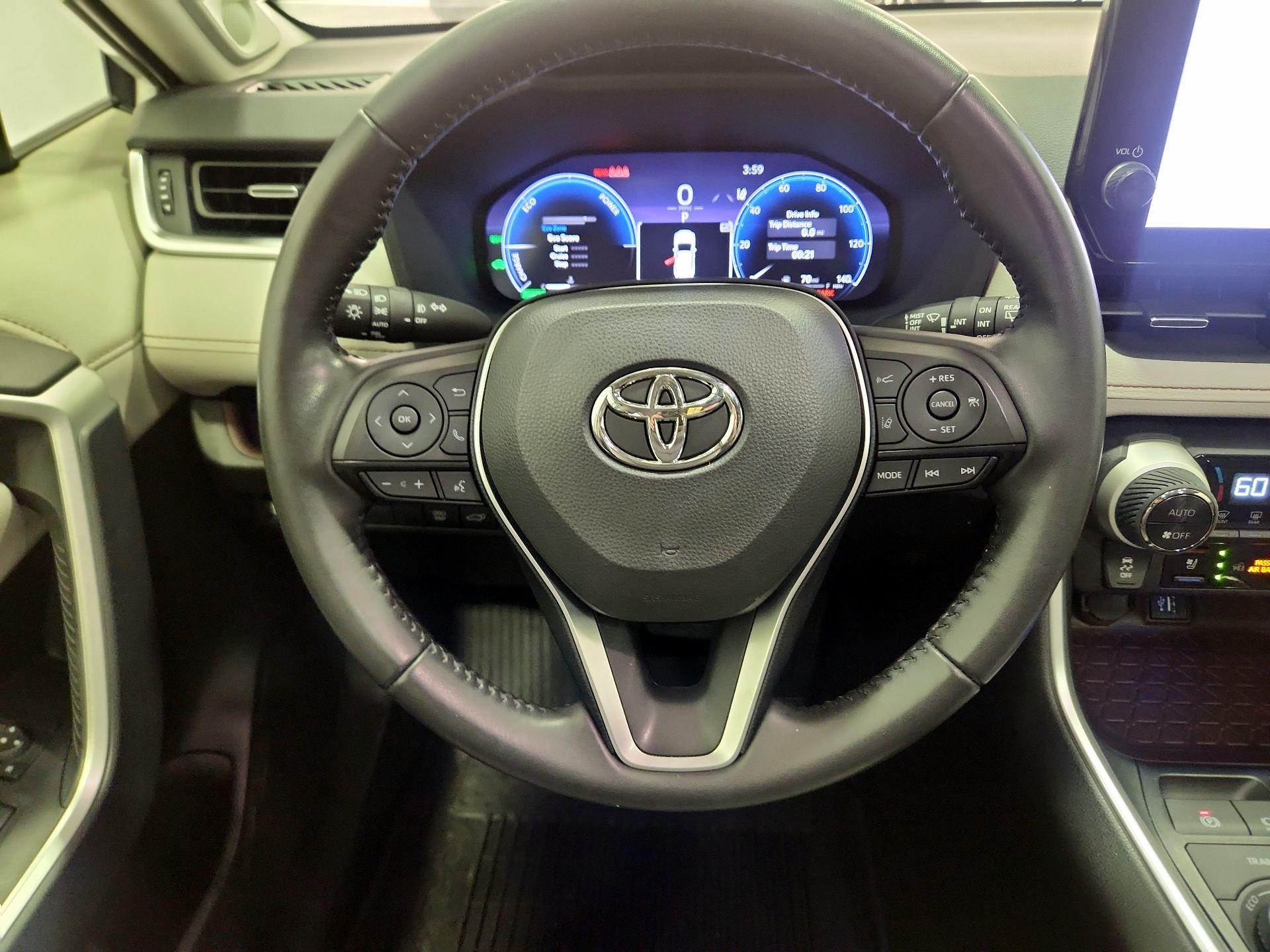 Thumbnail: 2023 Toyota RAV4 - 10