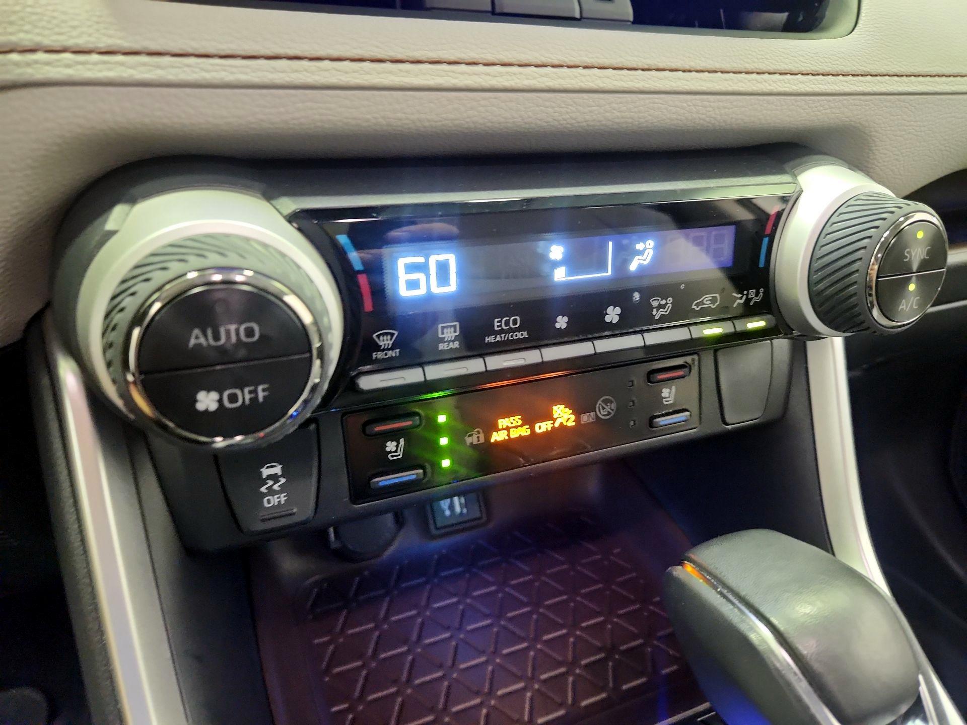 Thumbnail: 2023 Toyota RAV4 - 16