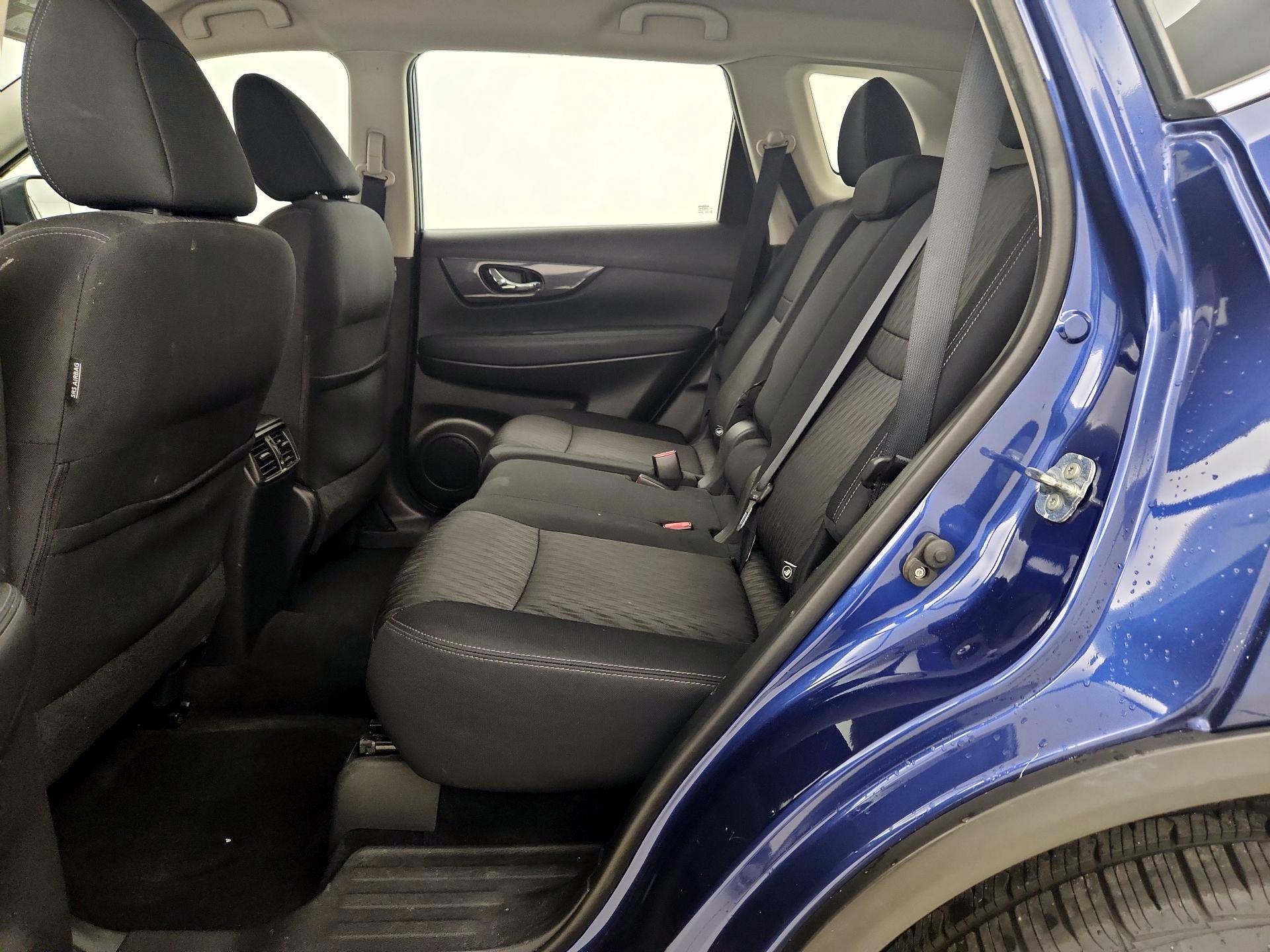 Thumbnail: 2018 Nissan Rogue - 19